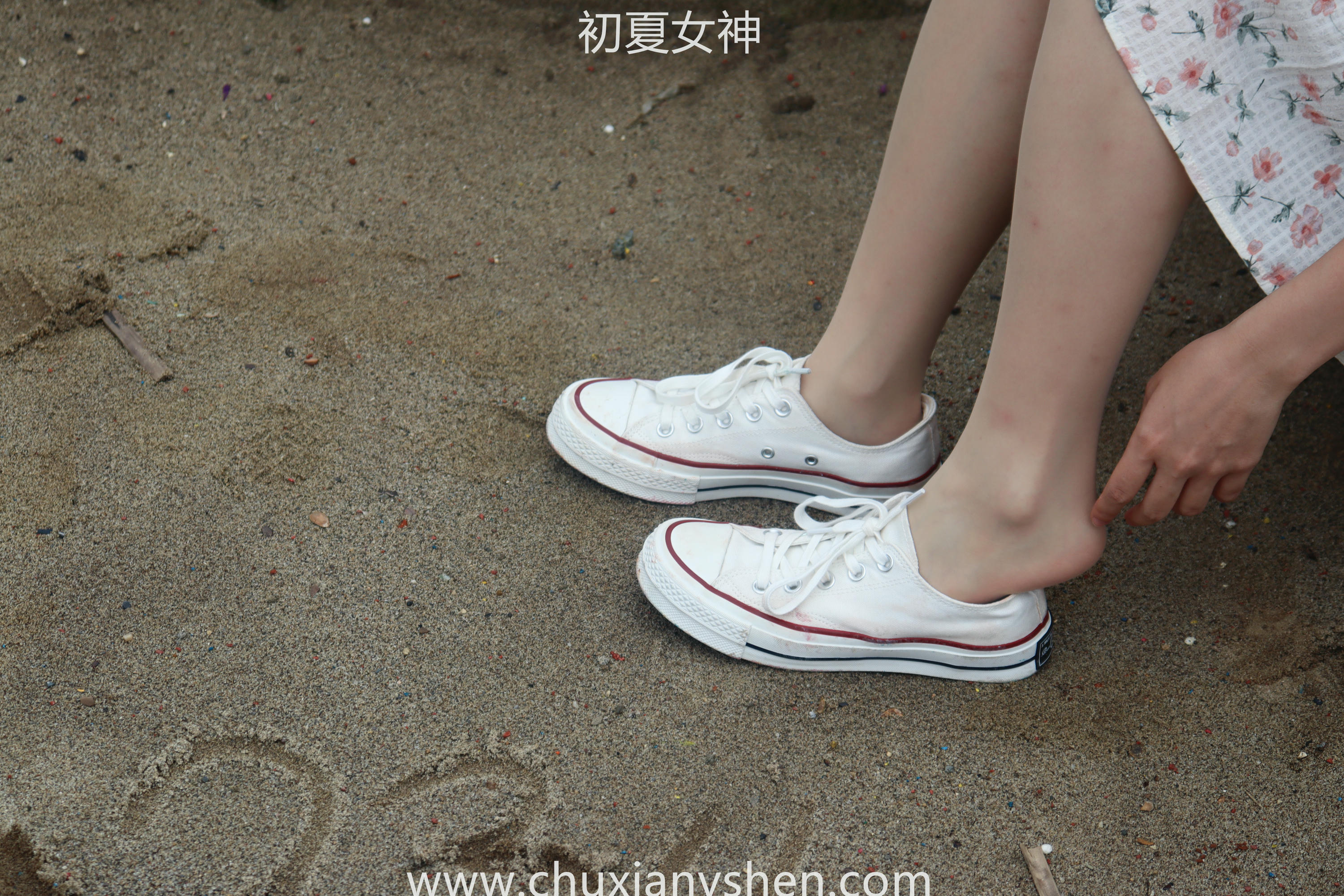 初夏女神 NO.050 双双 公园游玩[221P+1V／7.29GB]_第5集