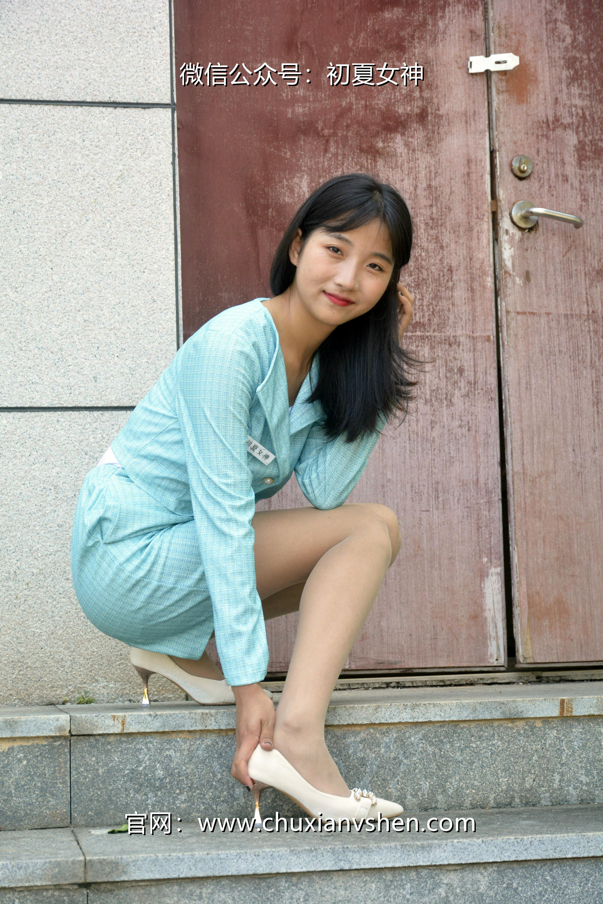 初夏女神 NO.022  点点 浅蓝正装[160P+1V／4.93GB]_第8集