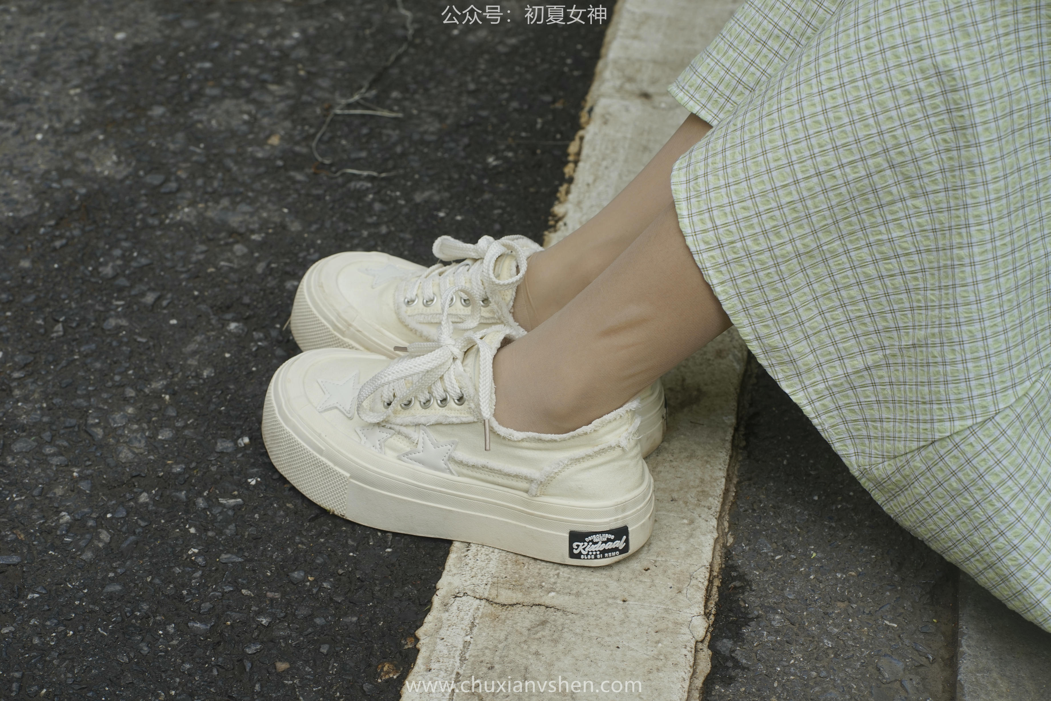 初夏女神 NO.057 点点 糖果女孩[168P+1V／6.45GB]_第1集