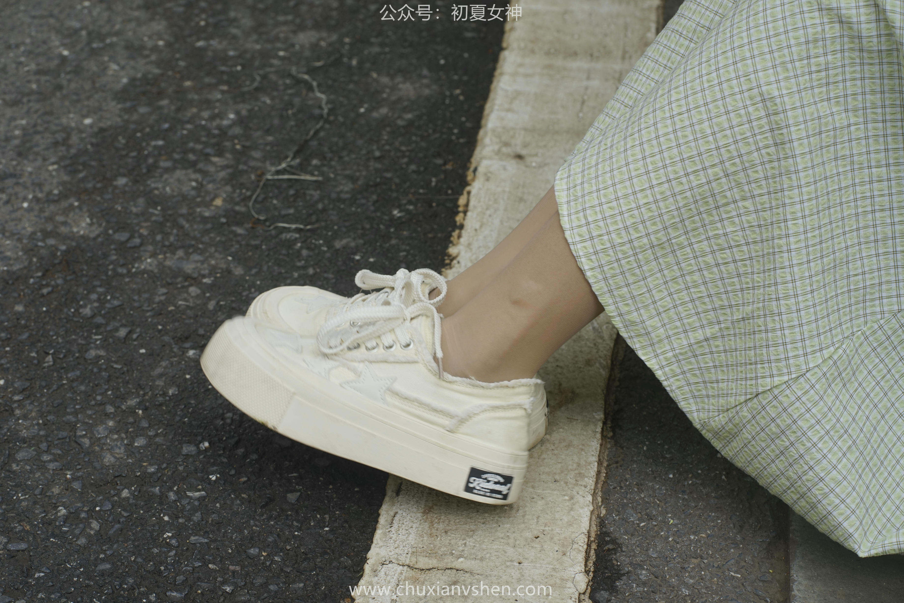 初夏女神 NO.057 点点 糖果女孩[168P+1V／6.45GB]_第1集