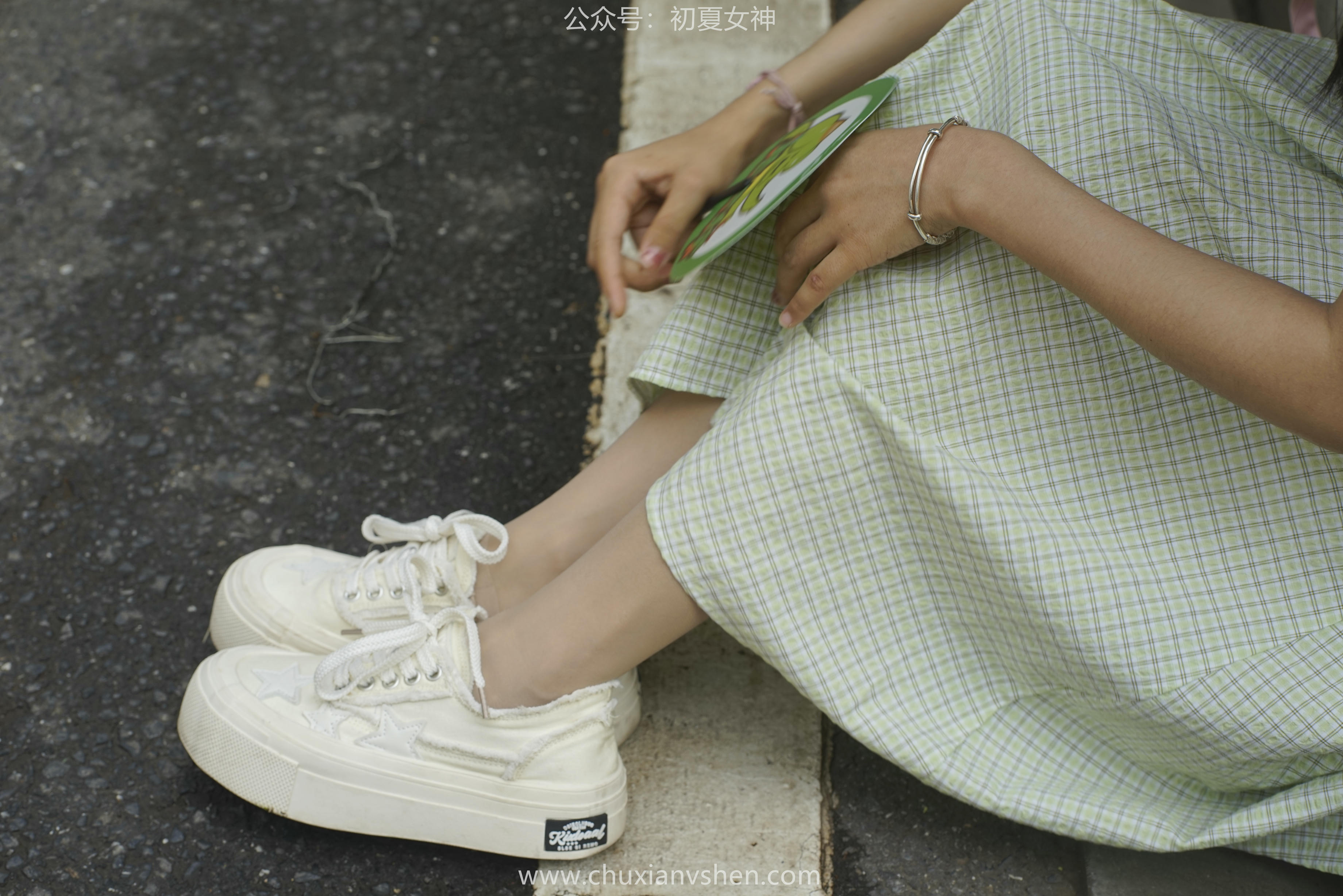 初夏女神 NO.057 点点 糖果女孩[168P+1V／6.45GB]_第1集