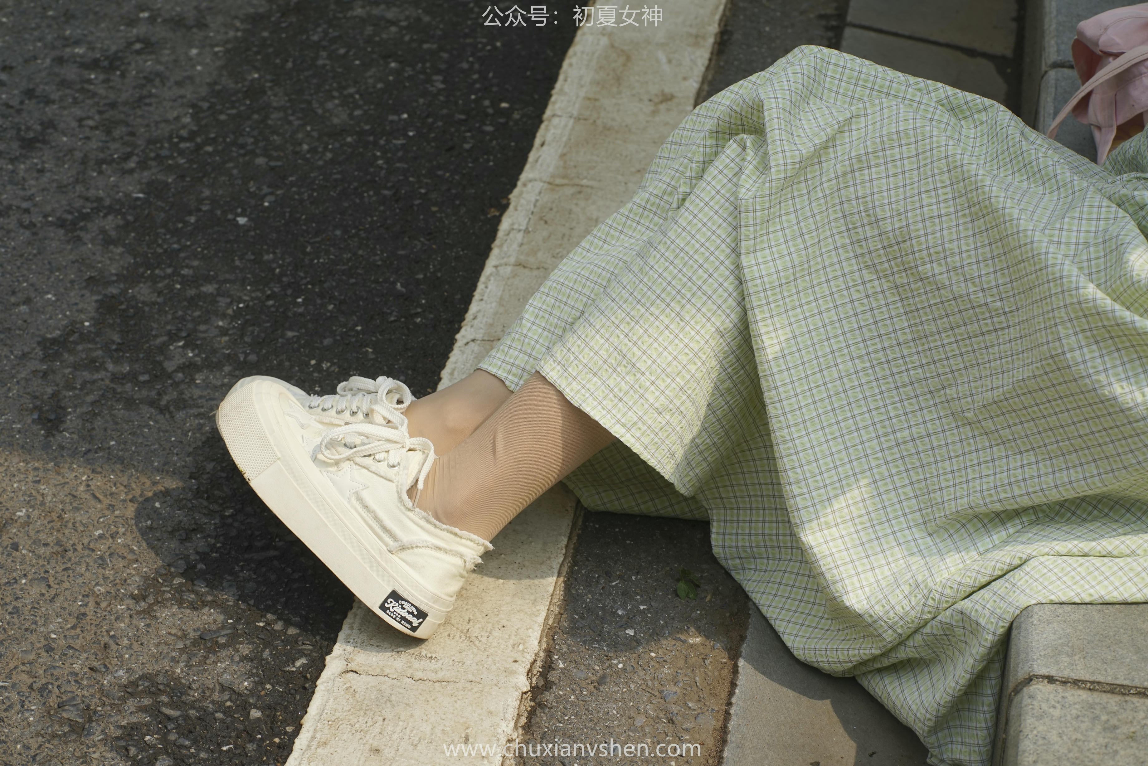 初夏女神 NO.057 点点 糖果女孩[168P+1V／6.45GB]_第1集