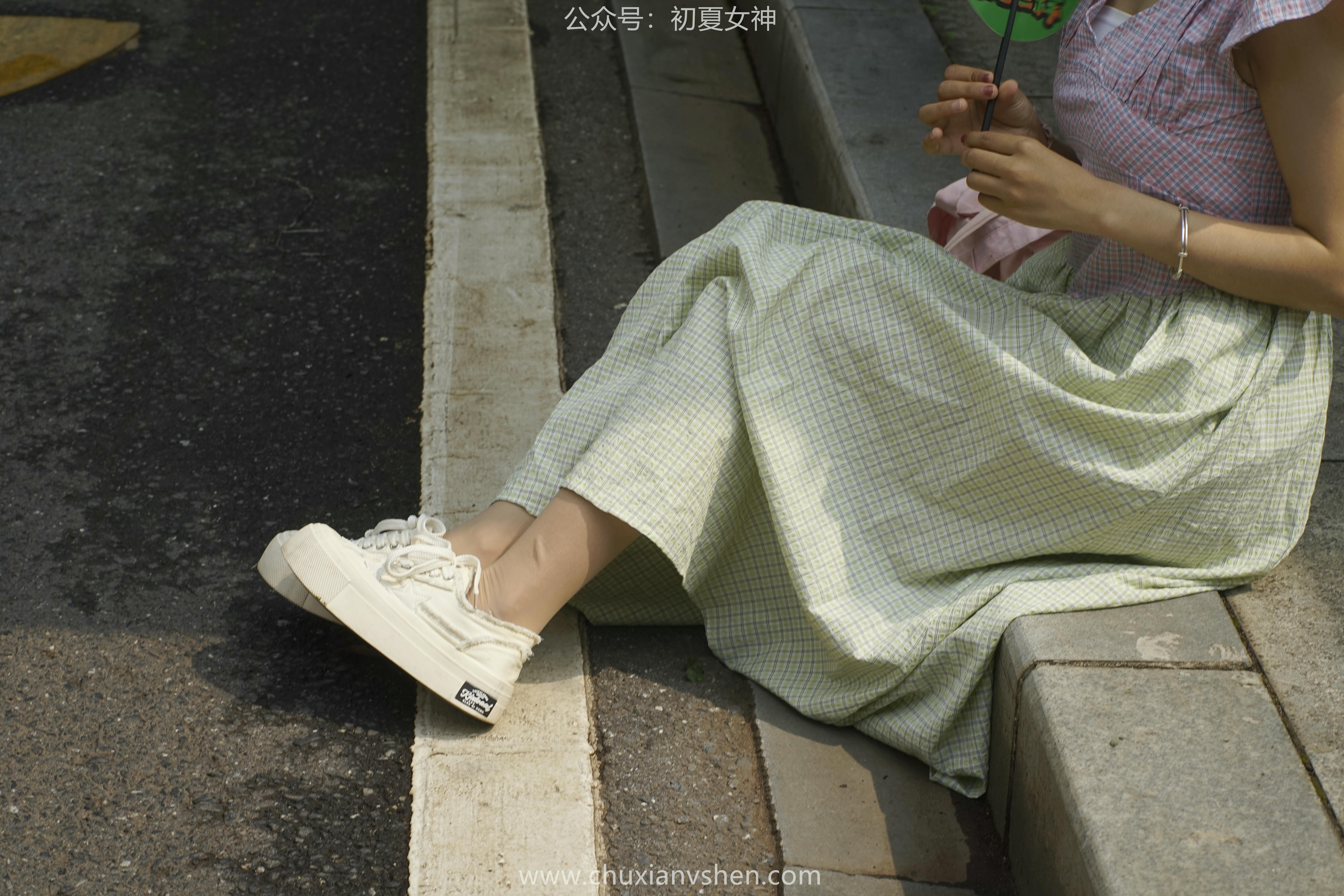 初夏女神 NO.057 点点 糖果女孩[168P+1V／6.45GB]_第1集