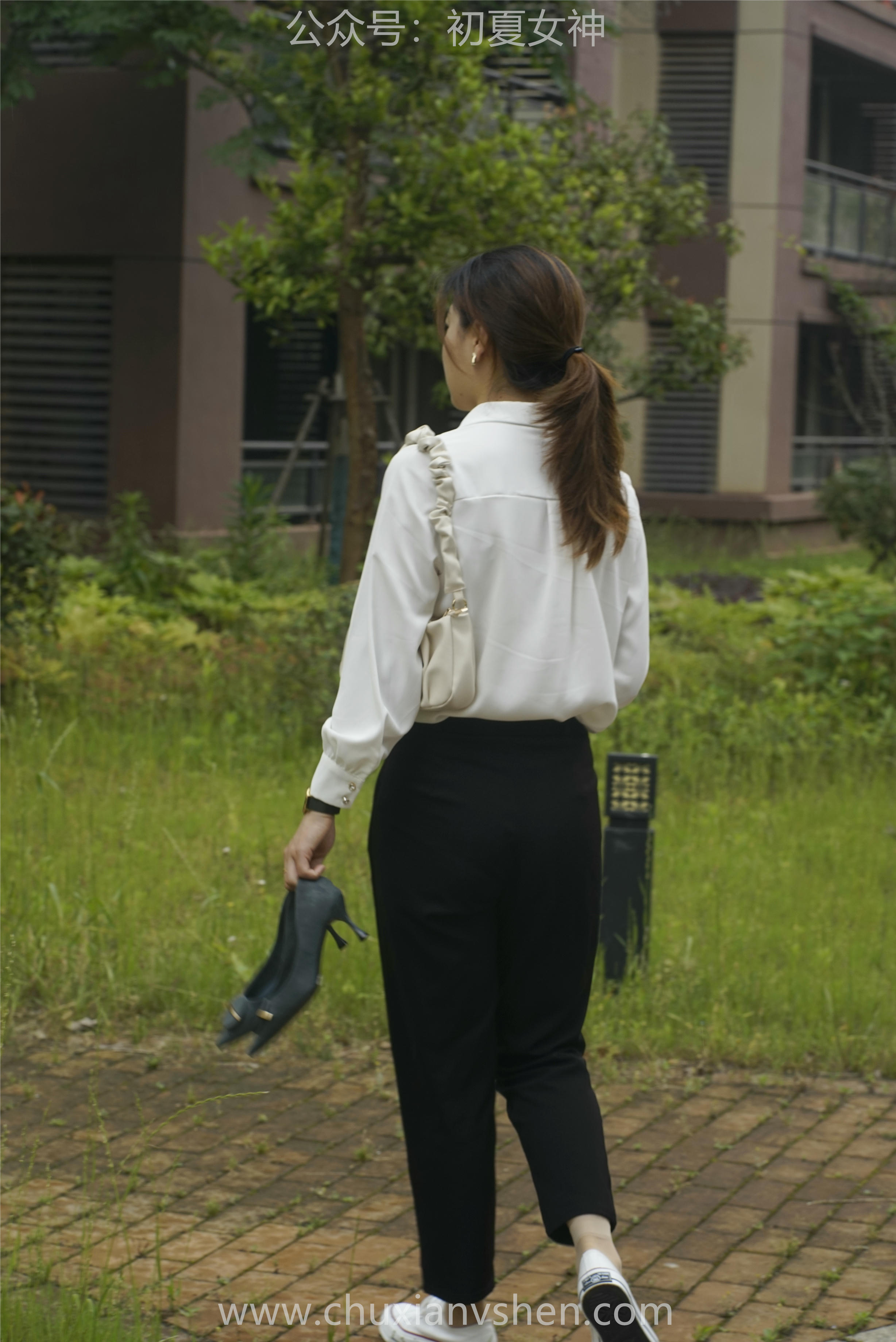 初夏女神 NO.060 小悦悦 职场小白[129P+1V／5.48GB]_第6集