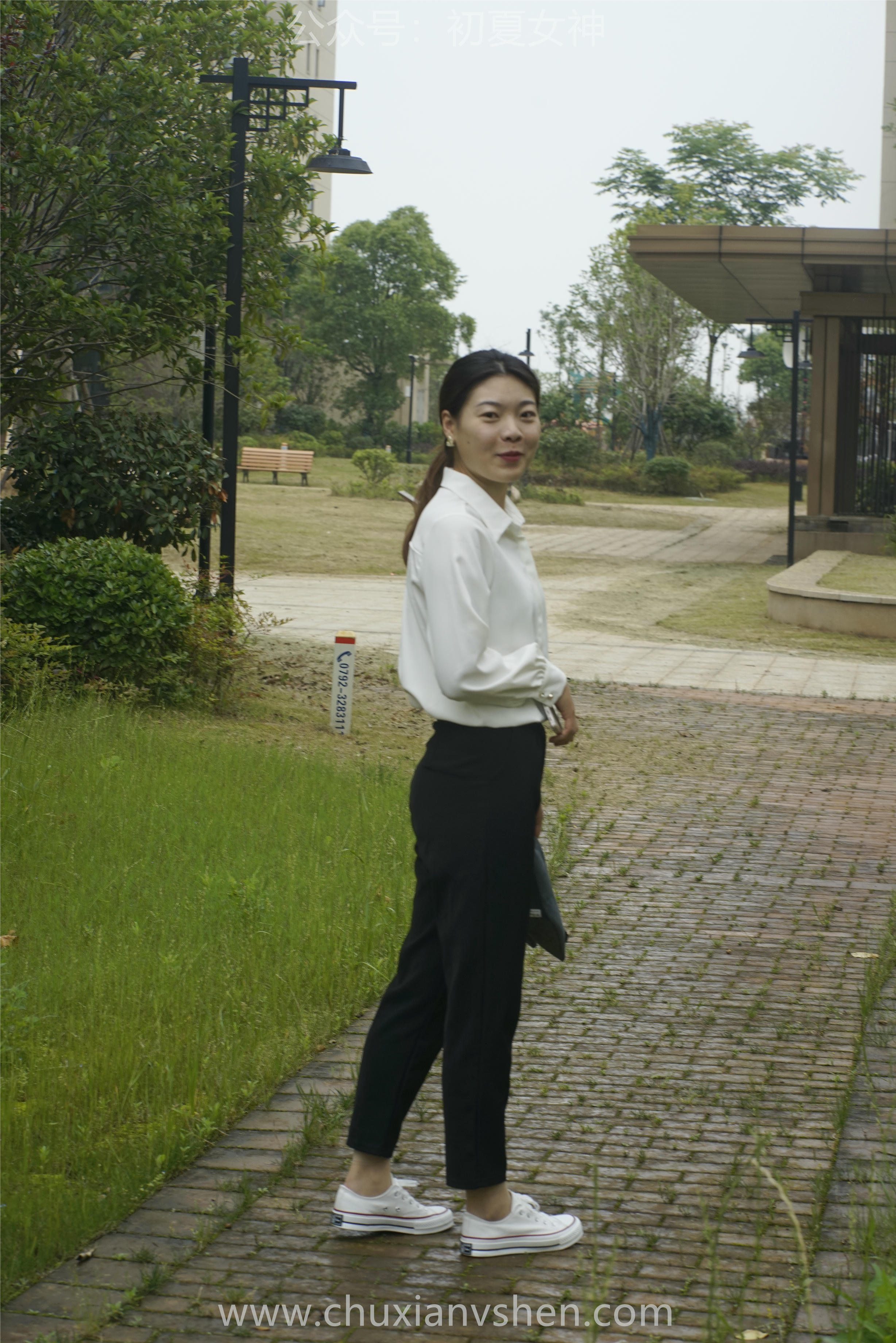 初夏女神 NO.060 小悦悦 职场小白[129P+1V／5.48GB]_第6集