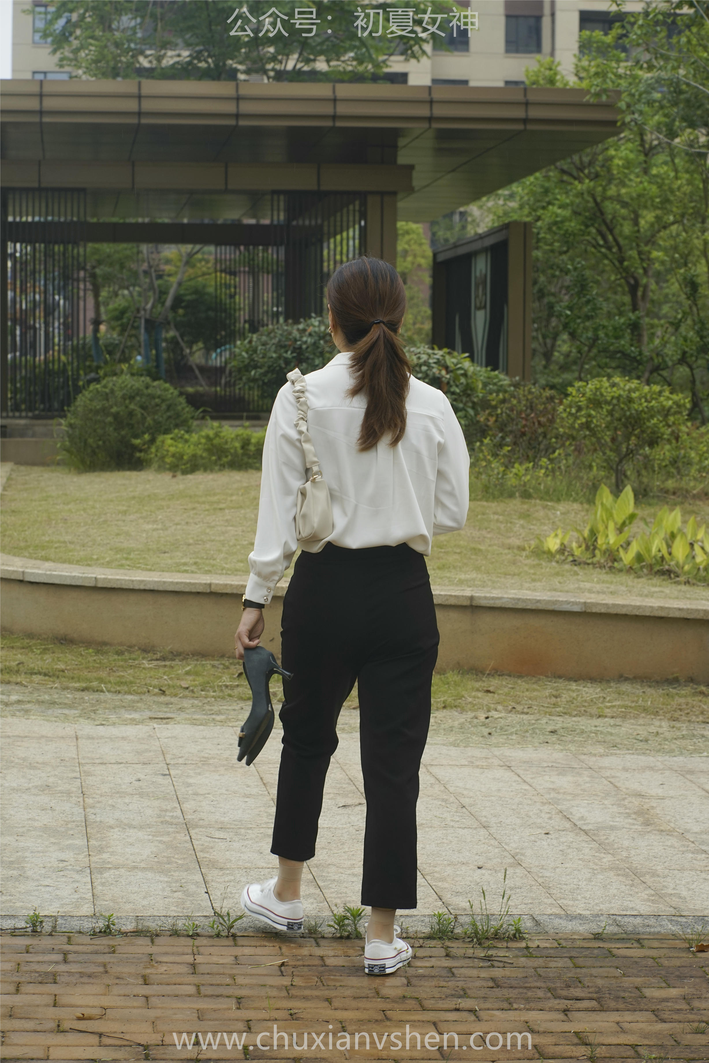 初夏女神 NO.060 小悦悦 职场小白[129P+1V／5.48GB]_第6集