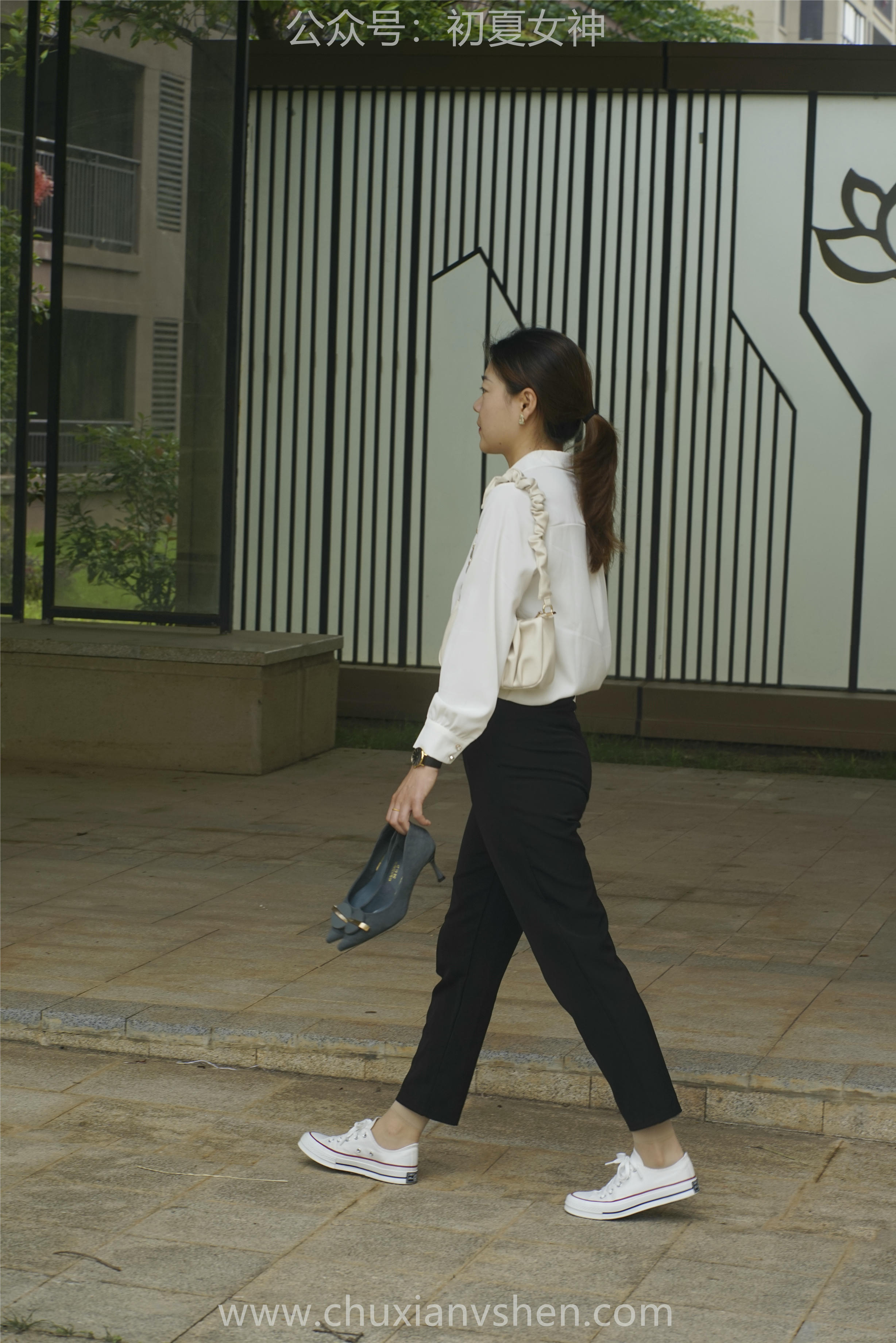 初夏女神 NO.060 小悦悦 职场小白[129P+1V／5.48GB]_第6集