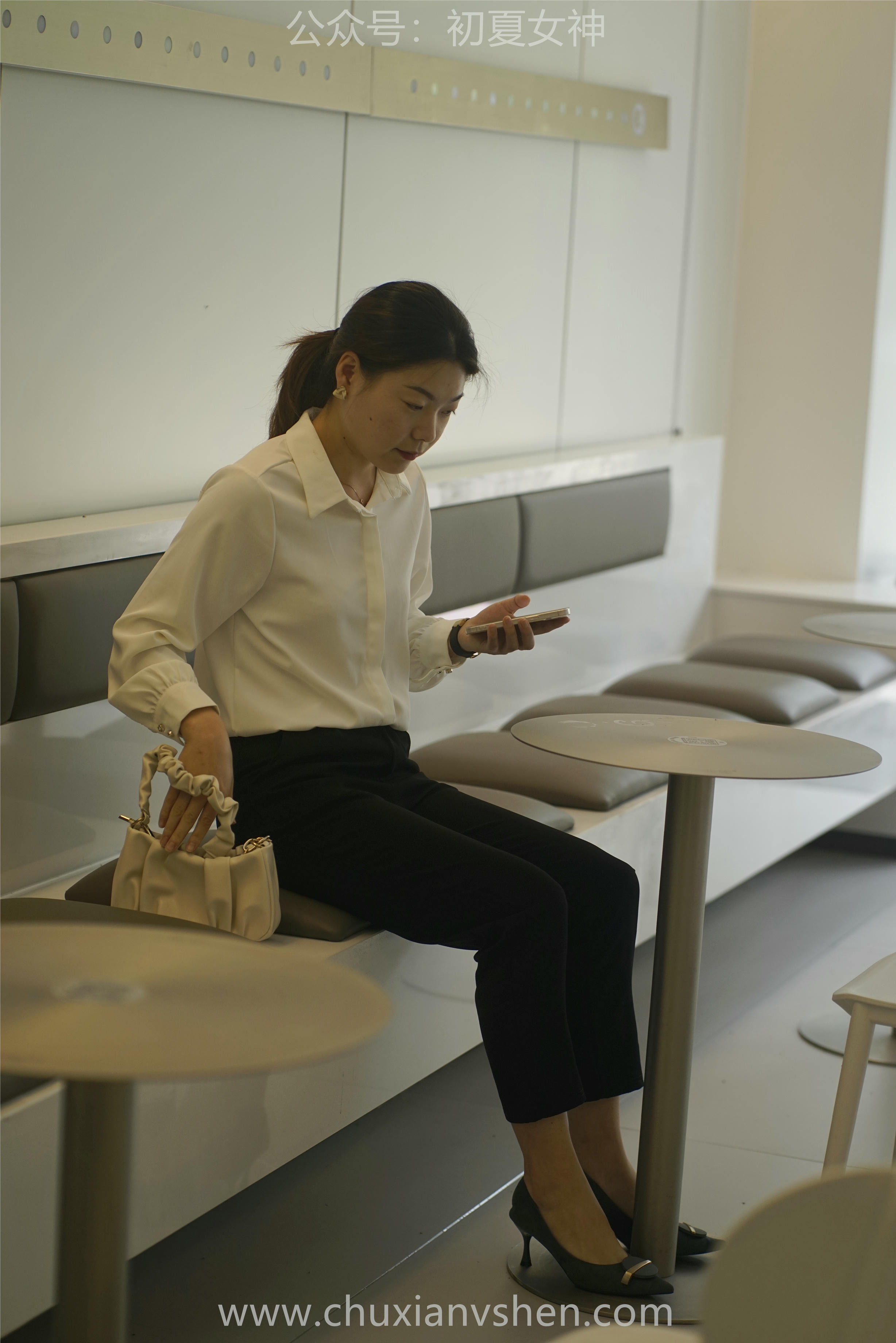 初夏女神 NO.060 小悦悦 职场小白[129P+1V／5.48GB]_第2集