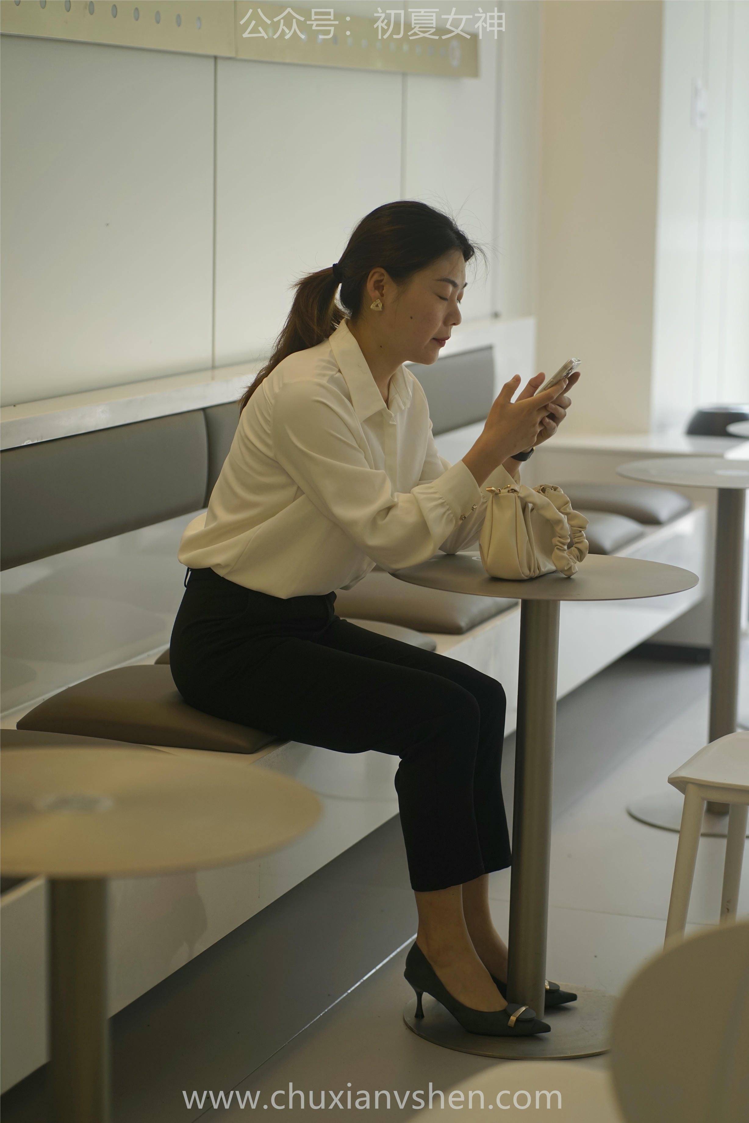 初夏女神 NO.060 小悦悦 职场小白[129P+1V／5.48GB]_第2集