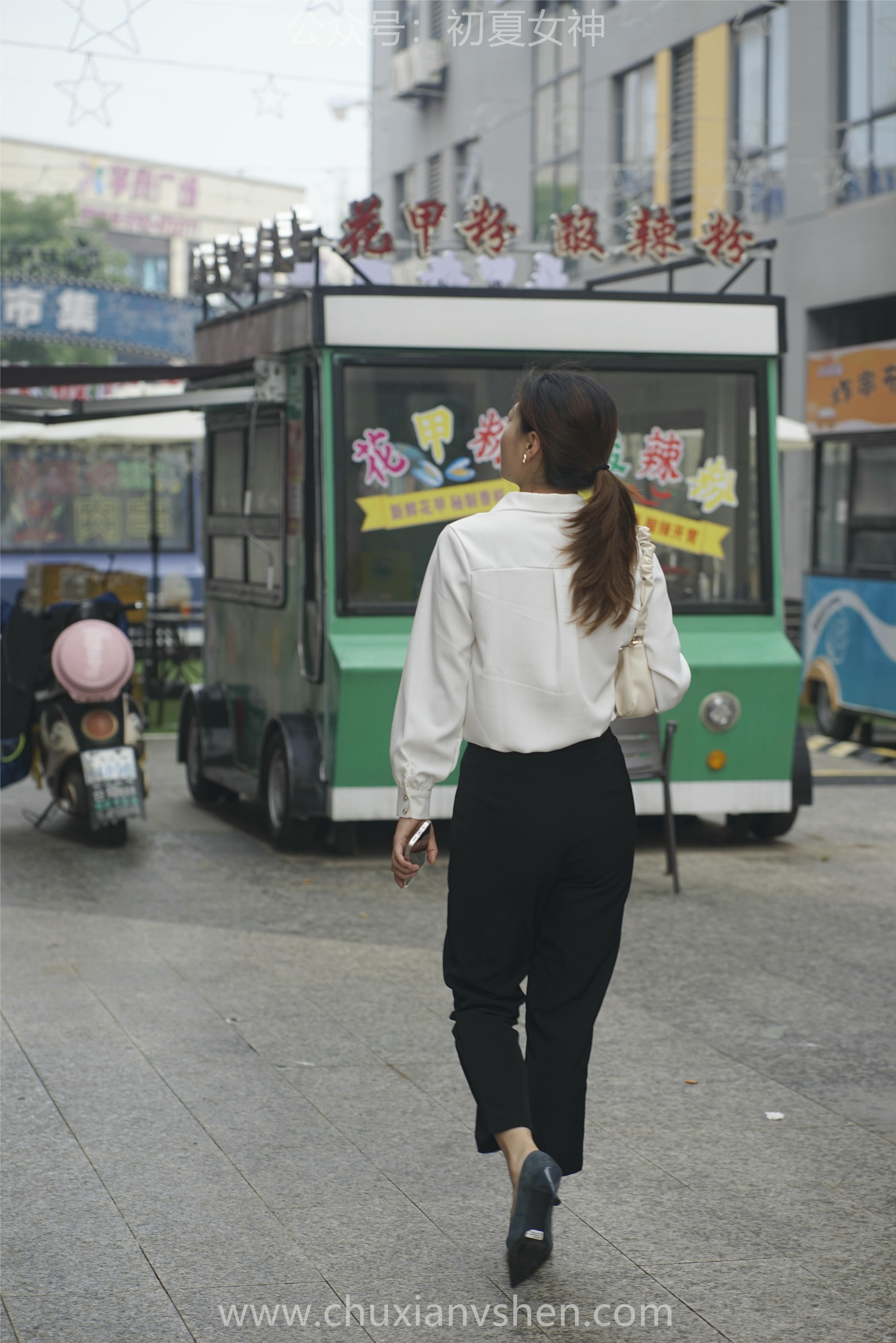 初夏女神 NO.060 小悦悦 职场小白[129P+1V／5.48GB]_第1集