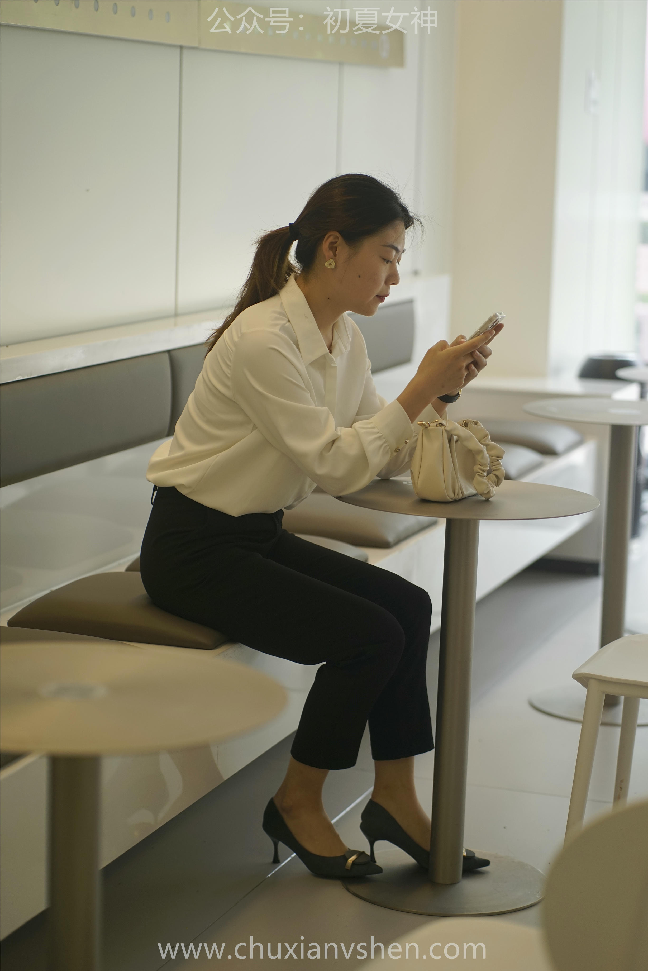 初夏女神 NO.060 小悦悦 职场小白[129P+1V／5.48GB]_第2集