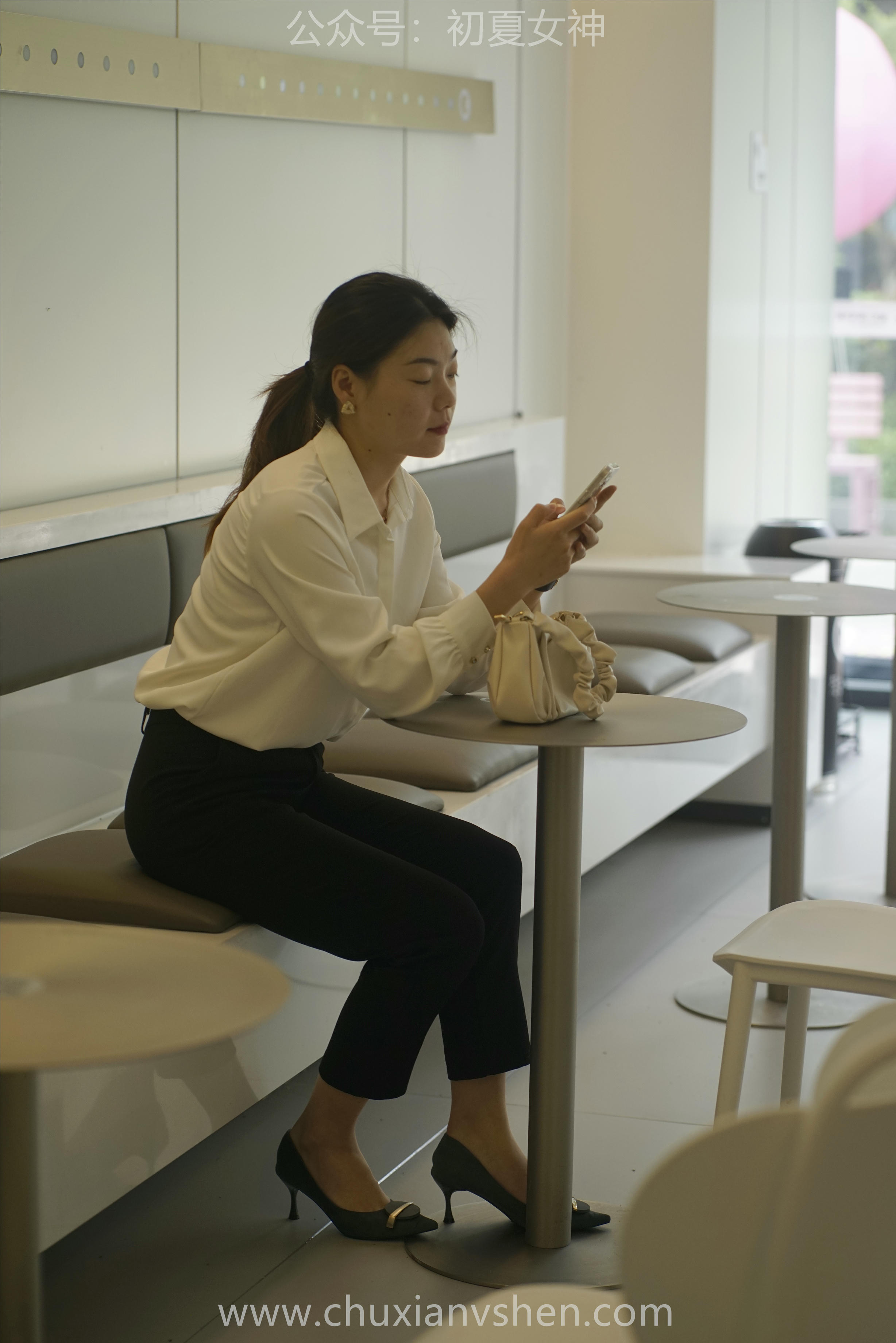 初夏女神 NO.060 小悦悦 职场小白[129P+1V／5.48GB]_第3集