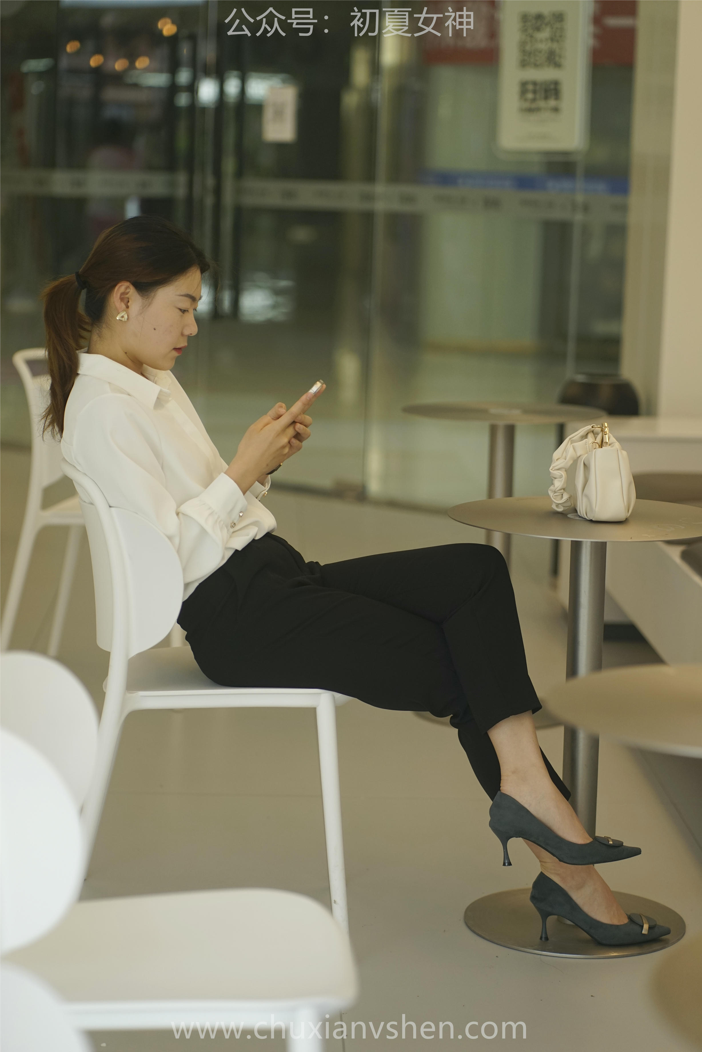 初夏女神 NO.060 小悦悦 职场小白[129P+1V／5.48GB]_第3集