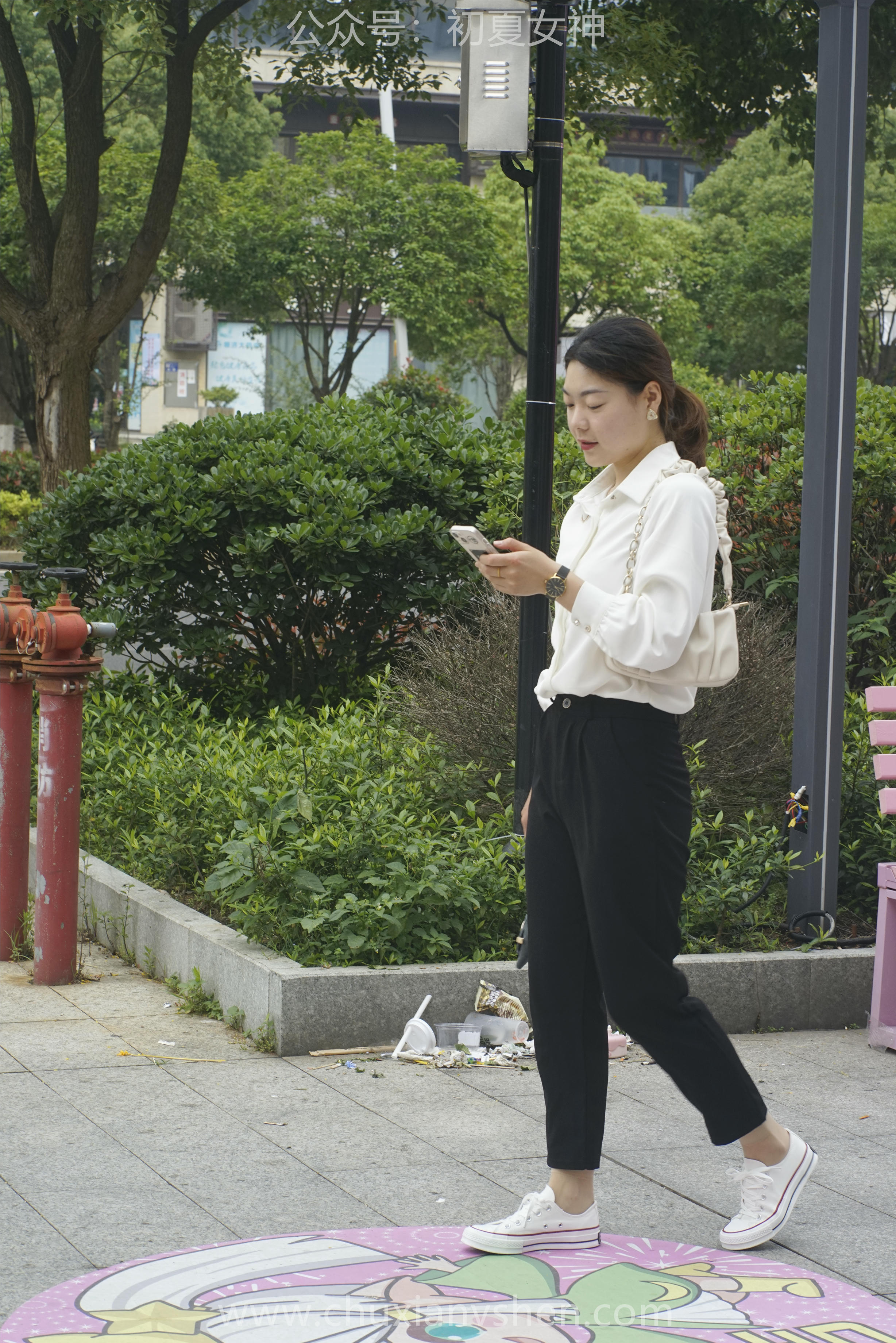 初夏女神 NO.060 小悦悦 职场小白[129P+1V／5.48GB]_第4集