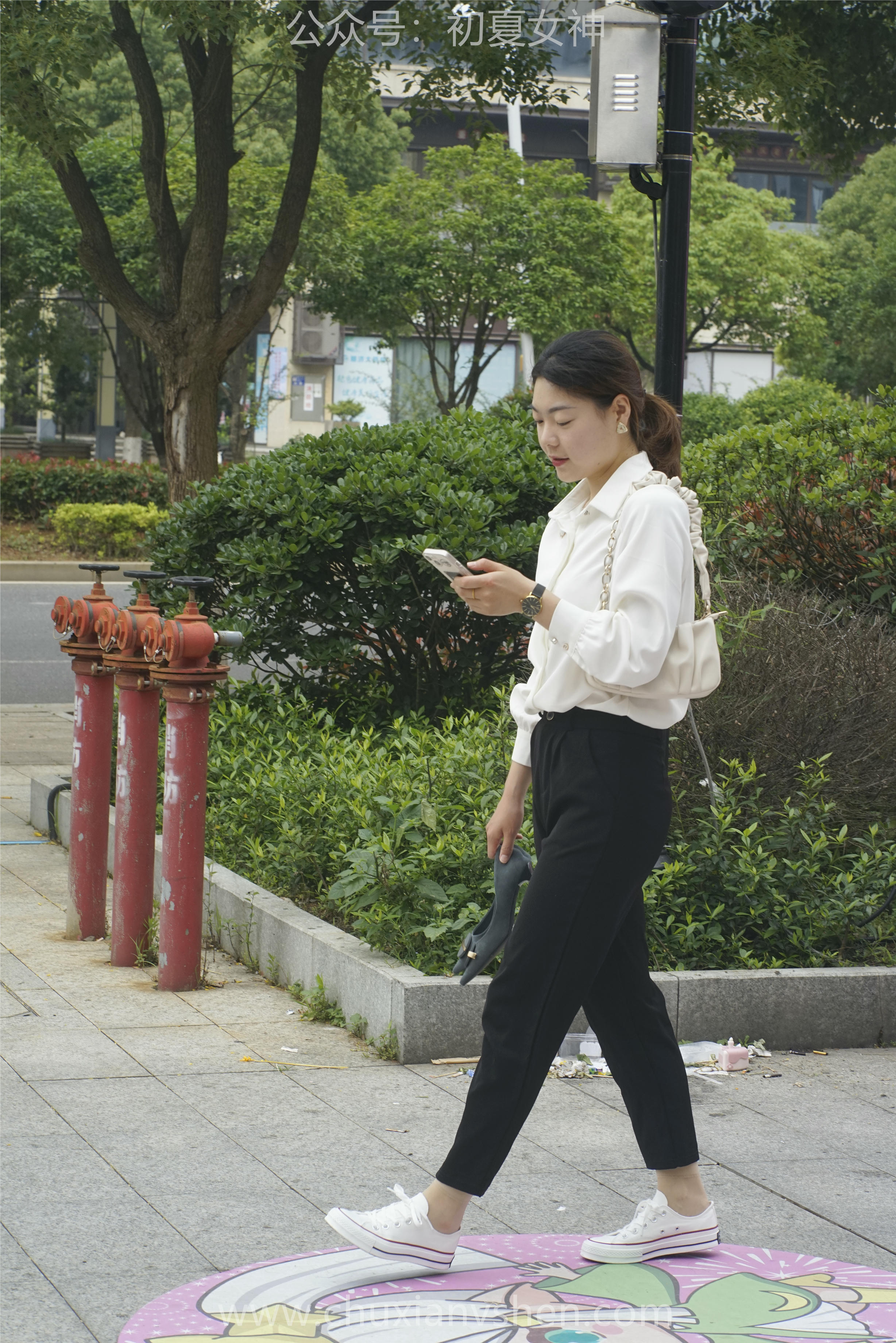 初夏女神 NO.060 小悦悦 职场小白[129P+1V／5.48GB]_第4集