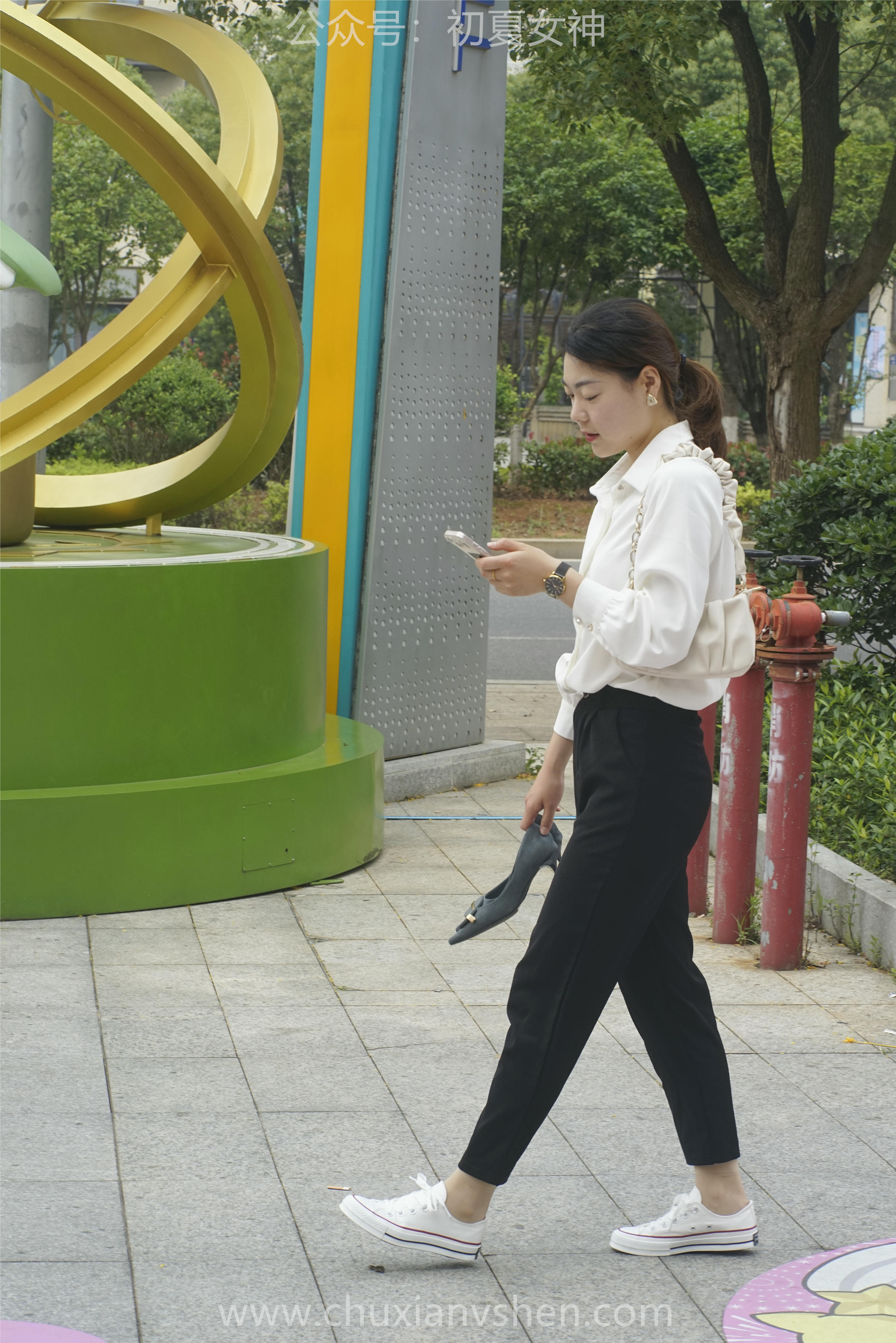 初夏女神 NO.060 小悦悦 职场小白[129P+1V／5.48GB]_第5集