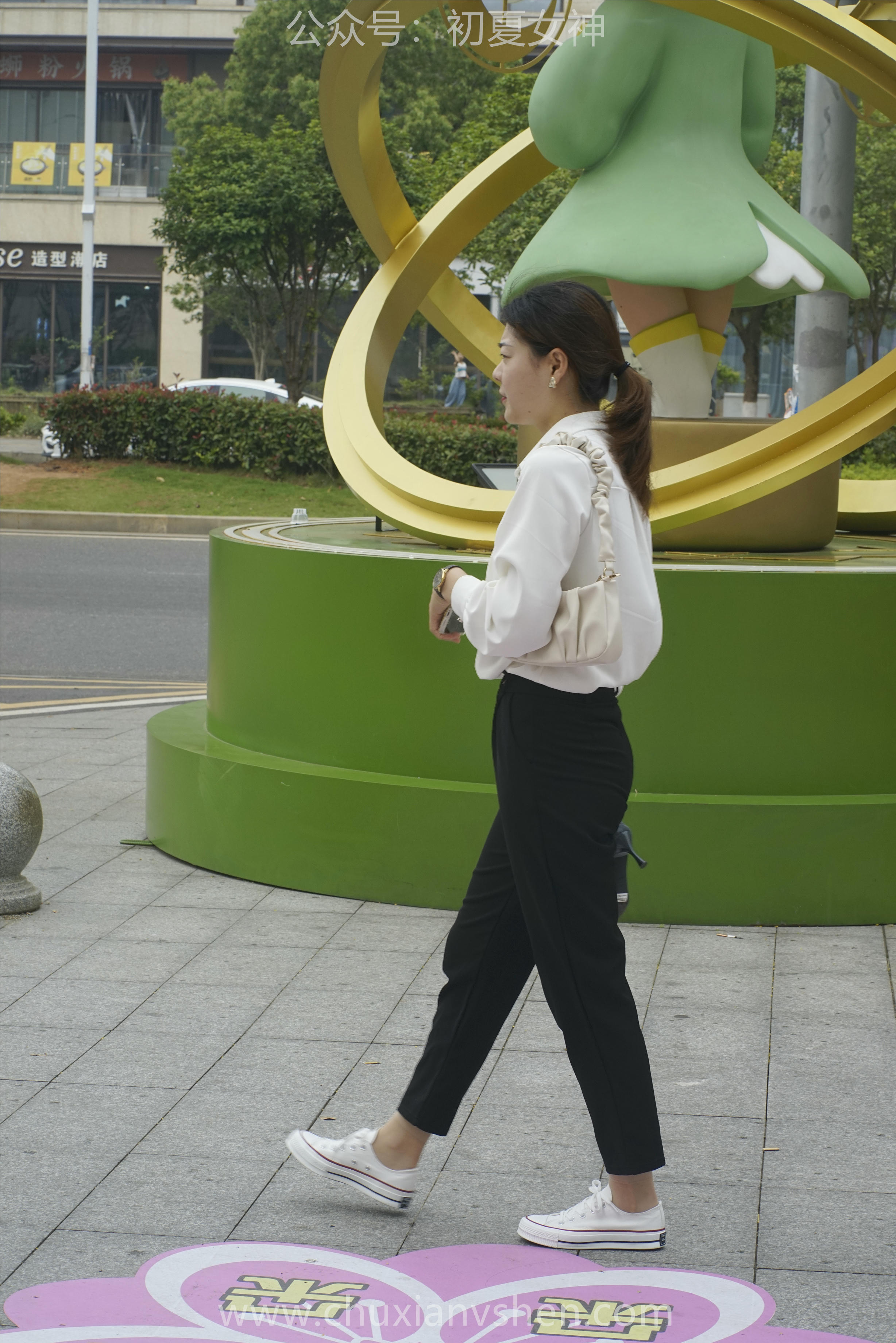 初夏女神 NO.060 小悦悦 职场小白[129P+1V／5.48GB]_第5集