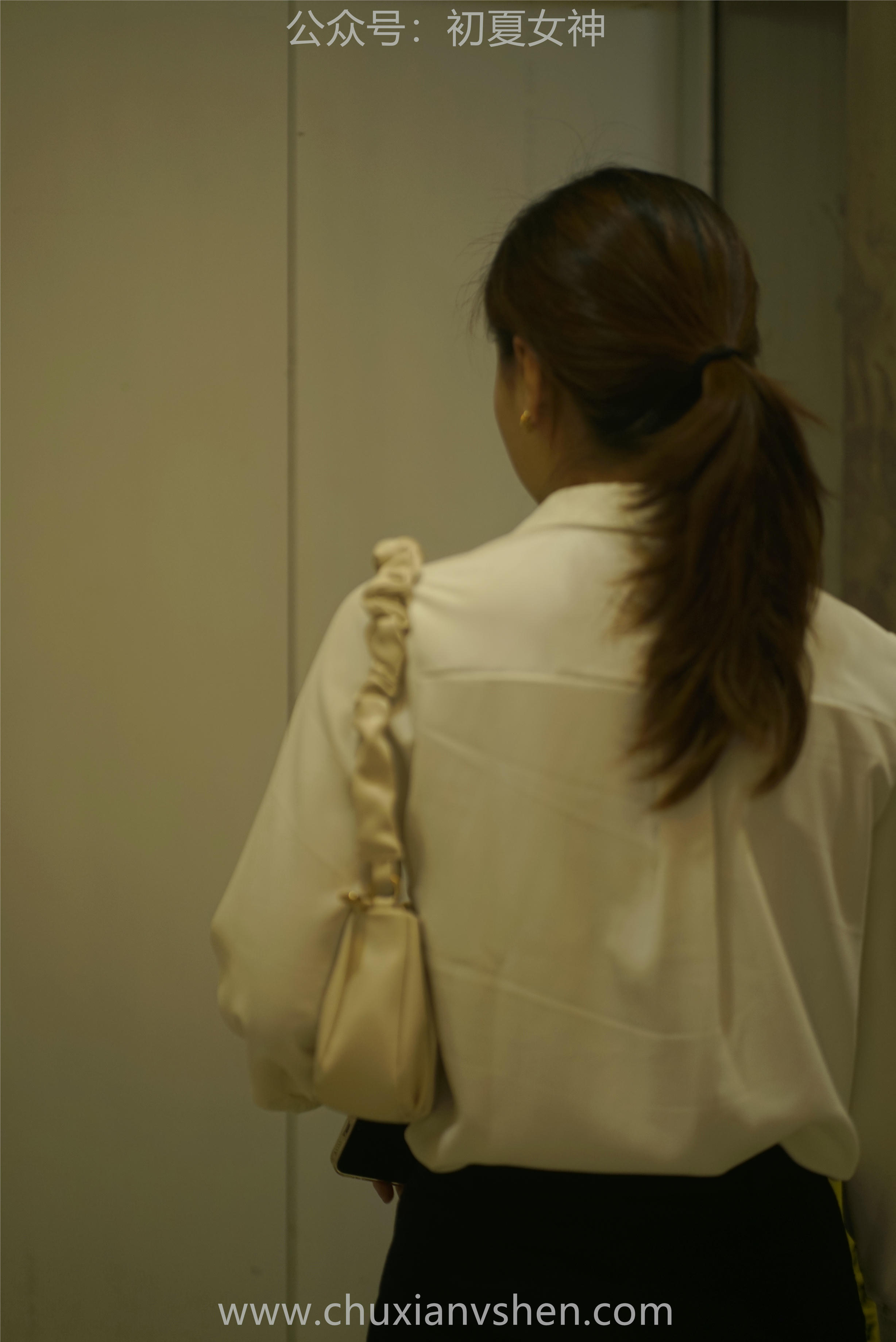 初夏女神 NO.060 小悦悦 职场小白[129P+1V／5.48GB]_第5集