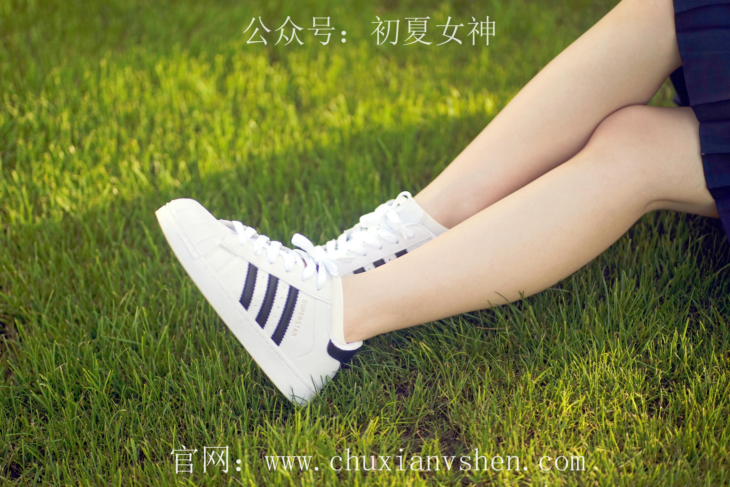 初夏女神 NO.061 念念 春秋JK套搭配三叶草贝壳头鞋[115P+1V／4.92GB]_第6集