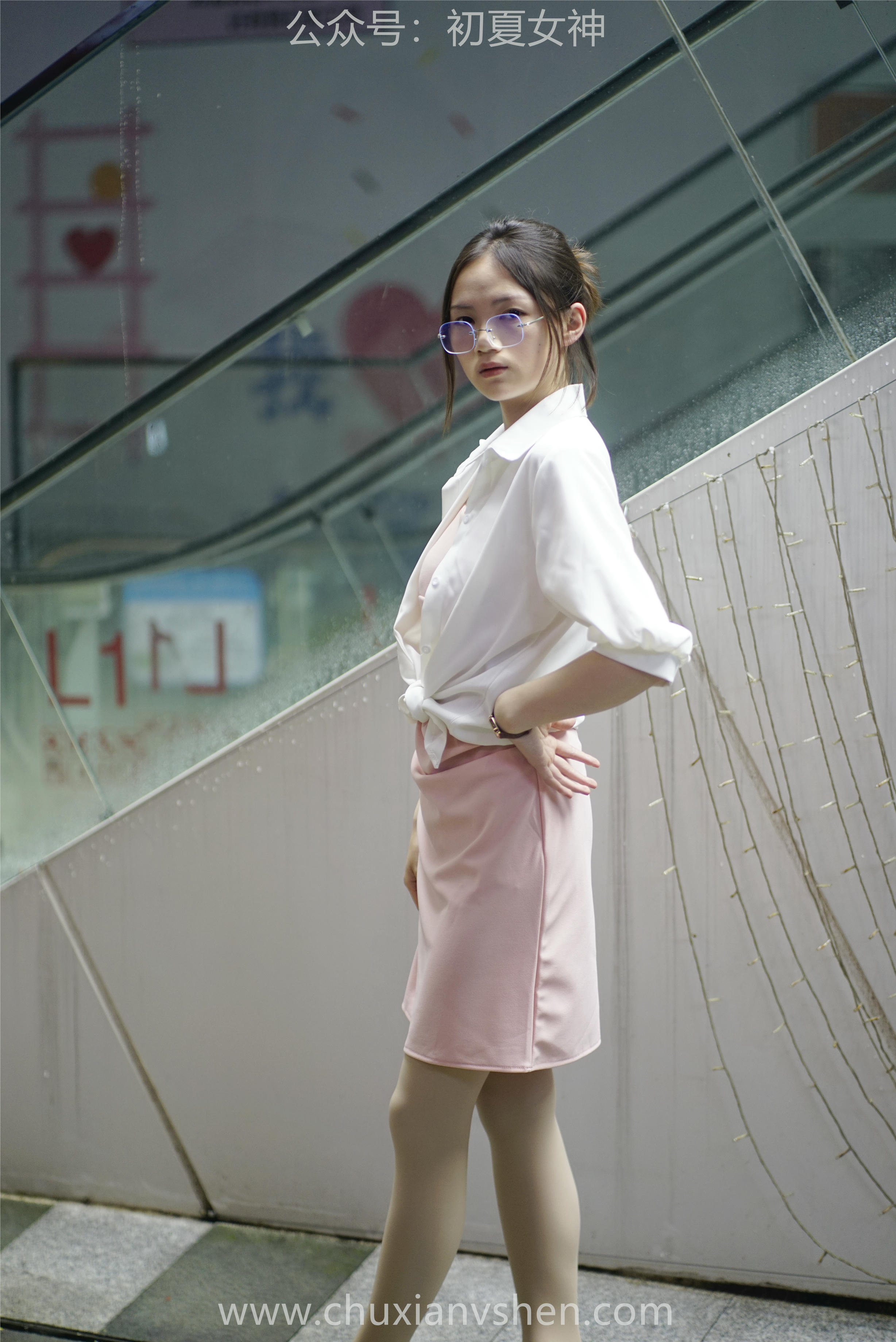 初夏女神 NO.066 大发 周末兼职[226P+1V／7.36GB]_第6集