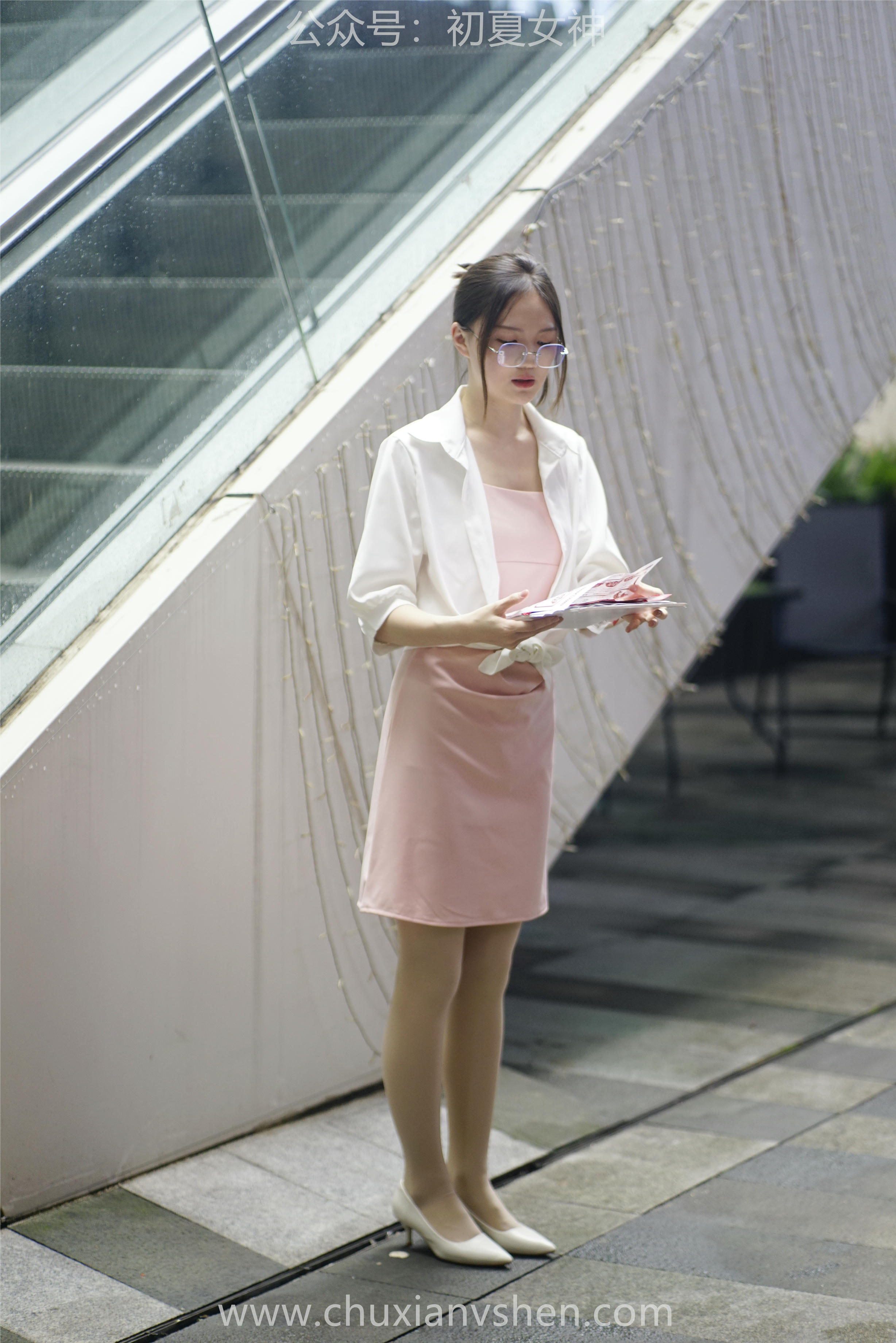 初夏女神 NO.066 大发 周末兼职[226P+1V／7.36GB]_第6集