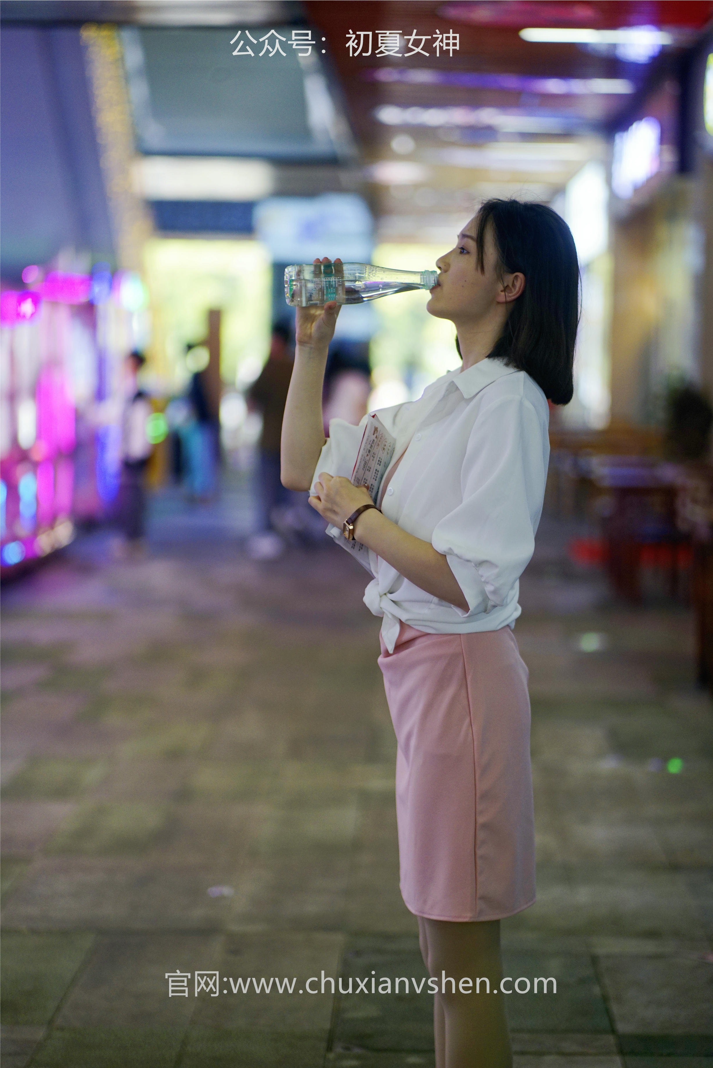 初夏女神 NO.066 大发 周末兼职[226P+1V／7.36GB]_第1集