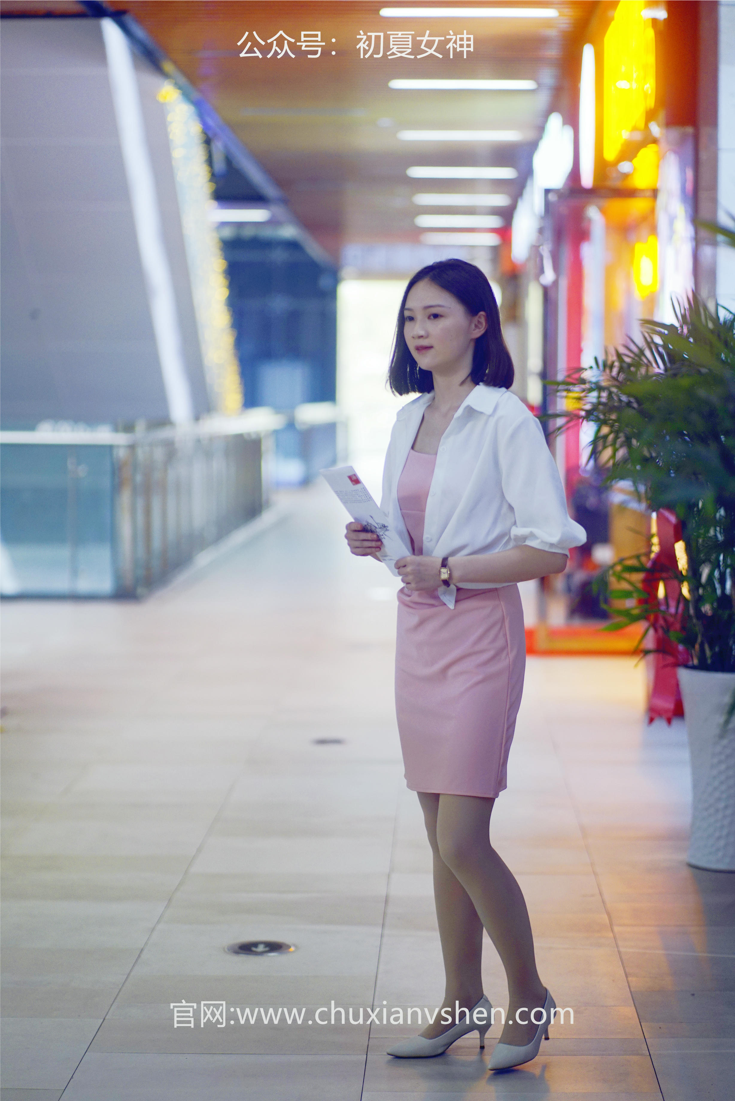 初夏女神 NO.066 大发 周末兼职[226P+1V／7.36GB]_第1集