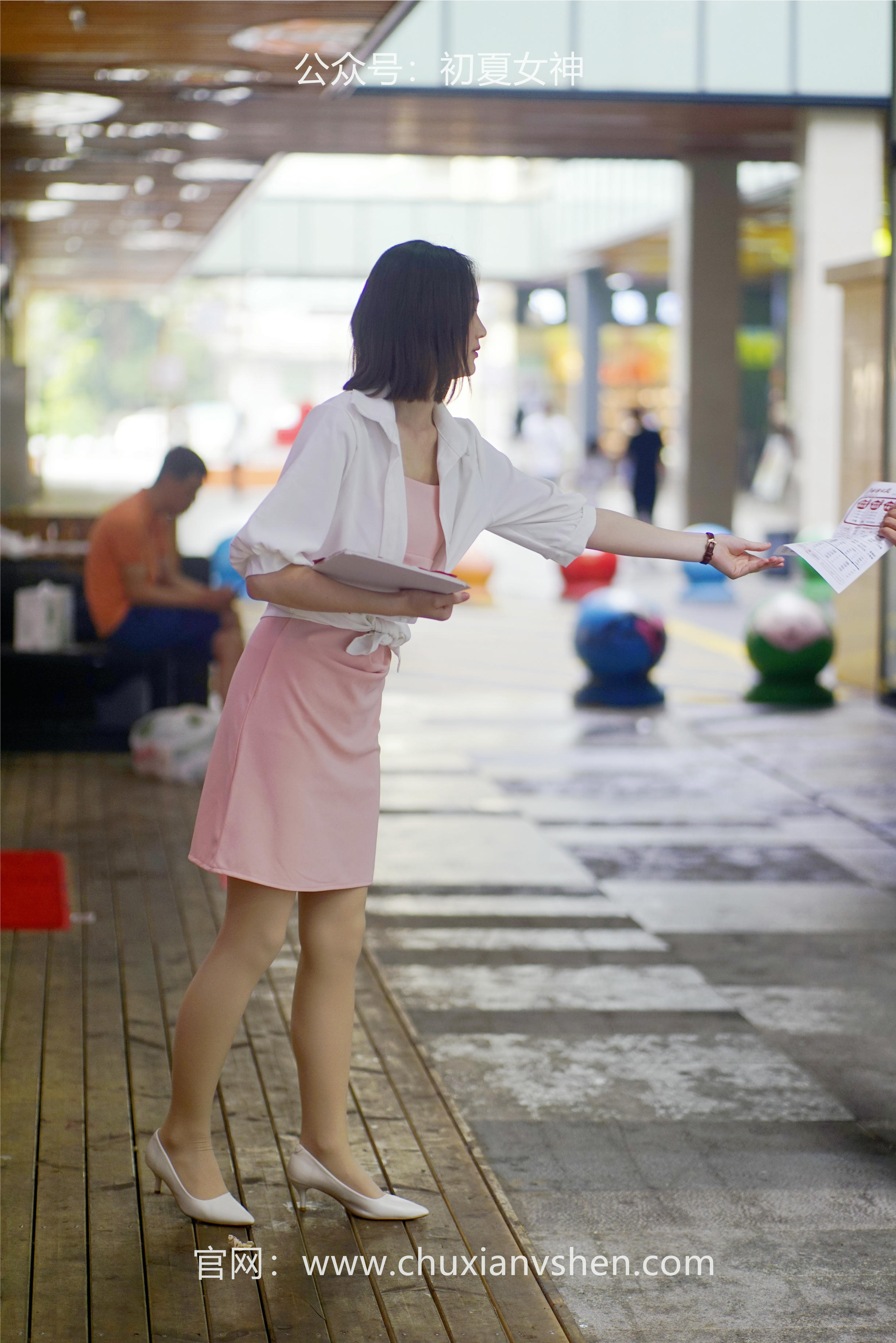 初夏女神 NO.066 大发 周末兼职[226P+1V／7.36GB]_第5集