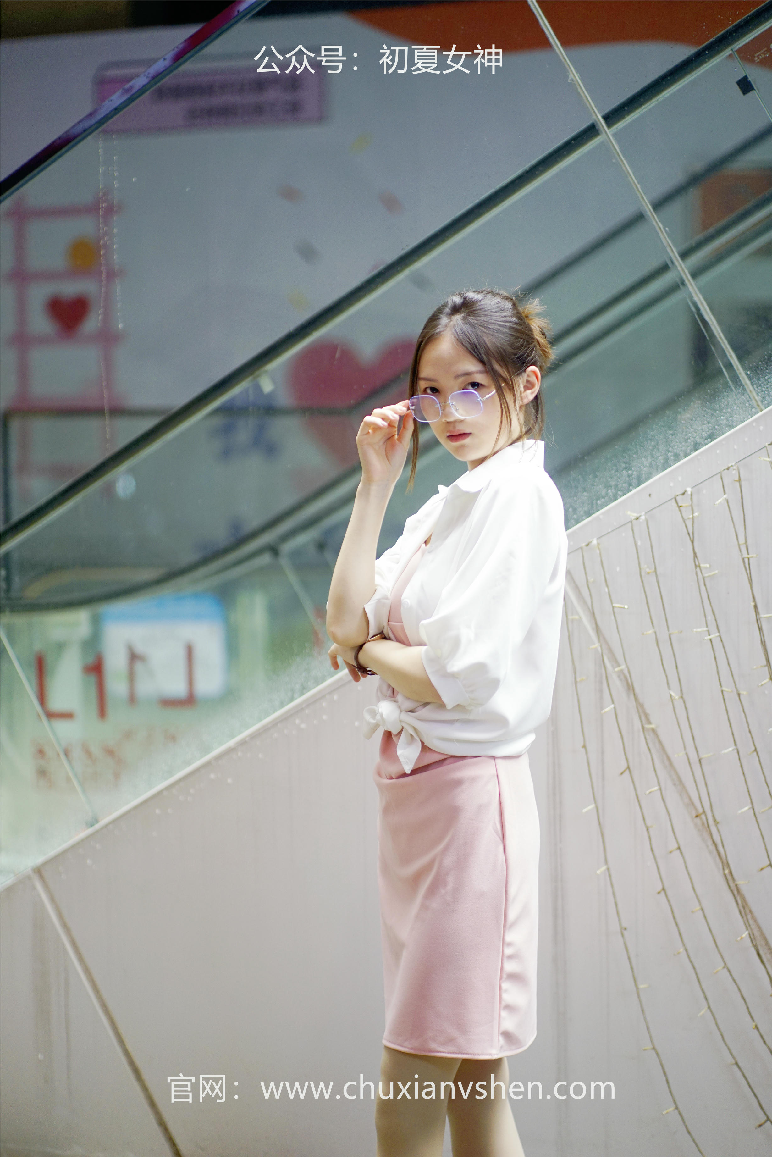 初夏女神 NO.066 大发 周末兼职[226P+1V／7.36GB]_第5集