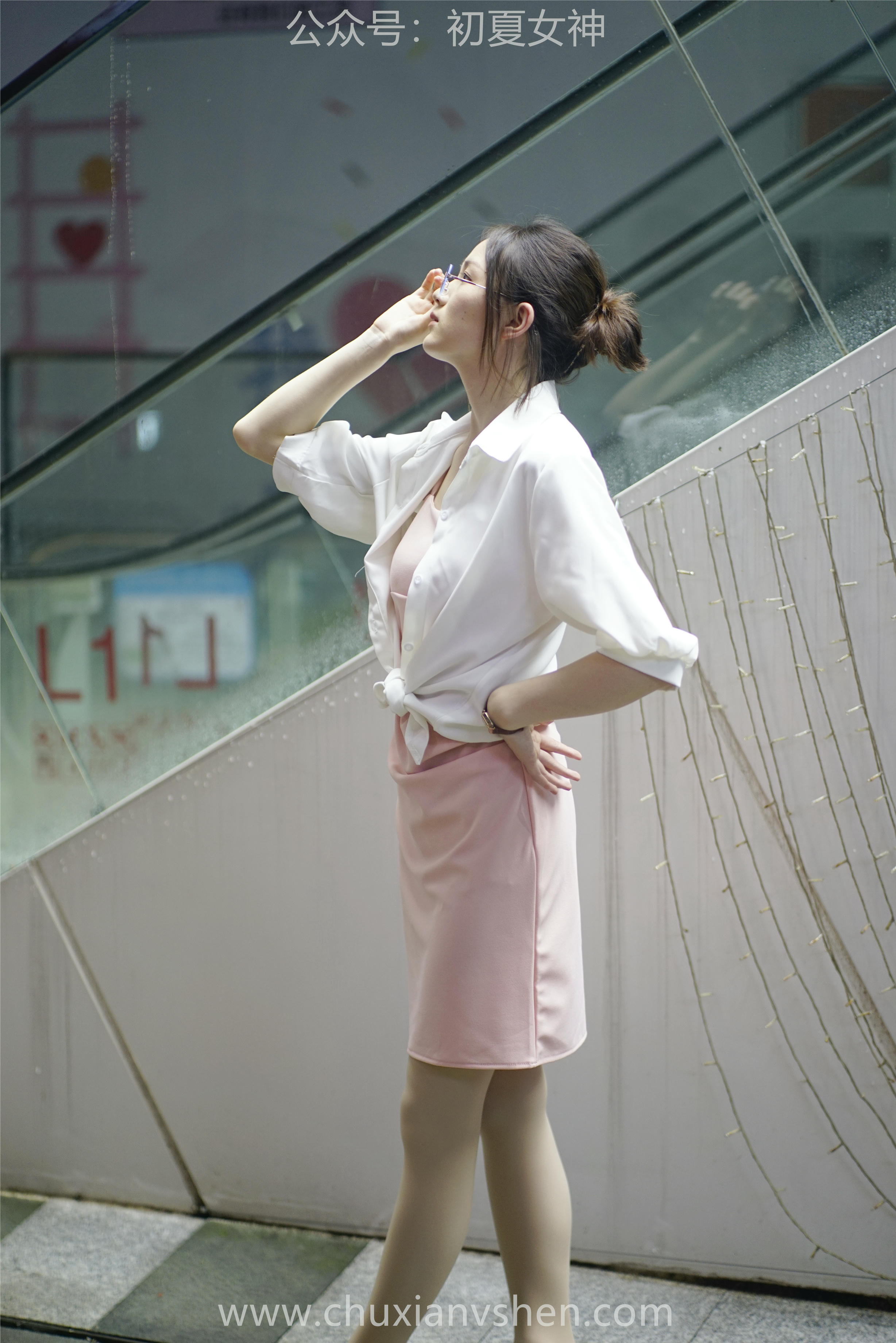 初夏女神 NO.066 大发 周末兼职[226P+1V／7.36GB]_第5集