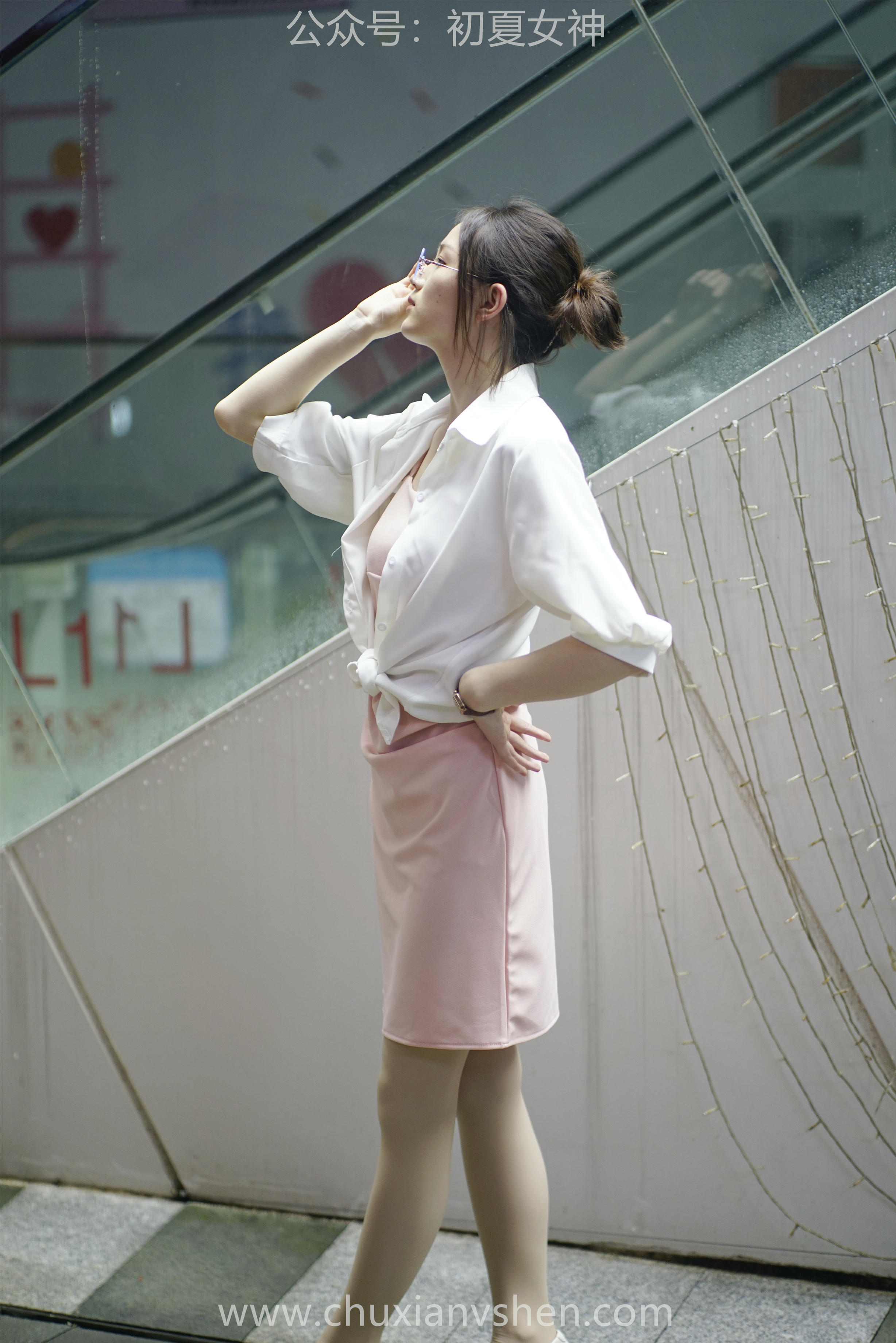 初夏女神 NO.066 大发 周末兼职[226P+1V／7.36GB]_第5集