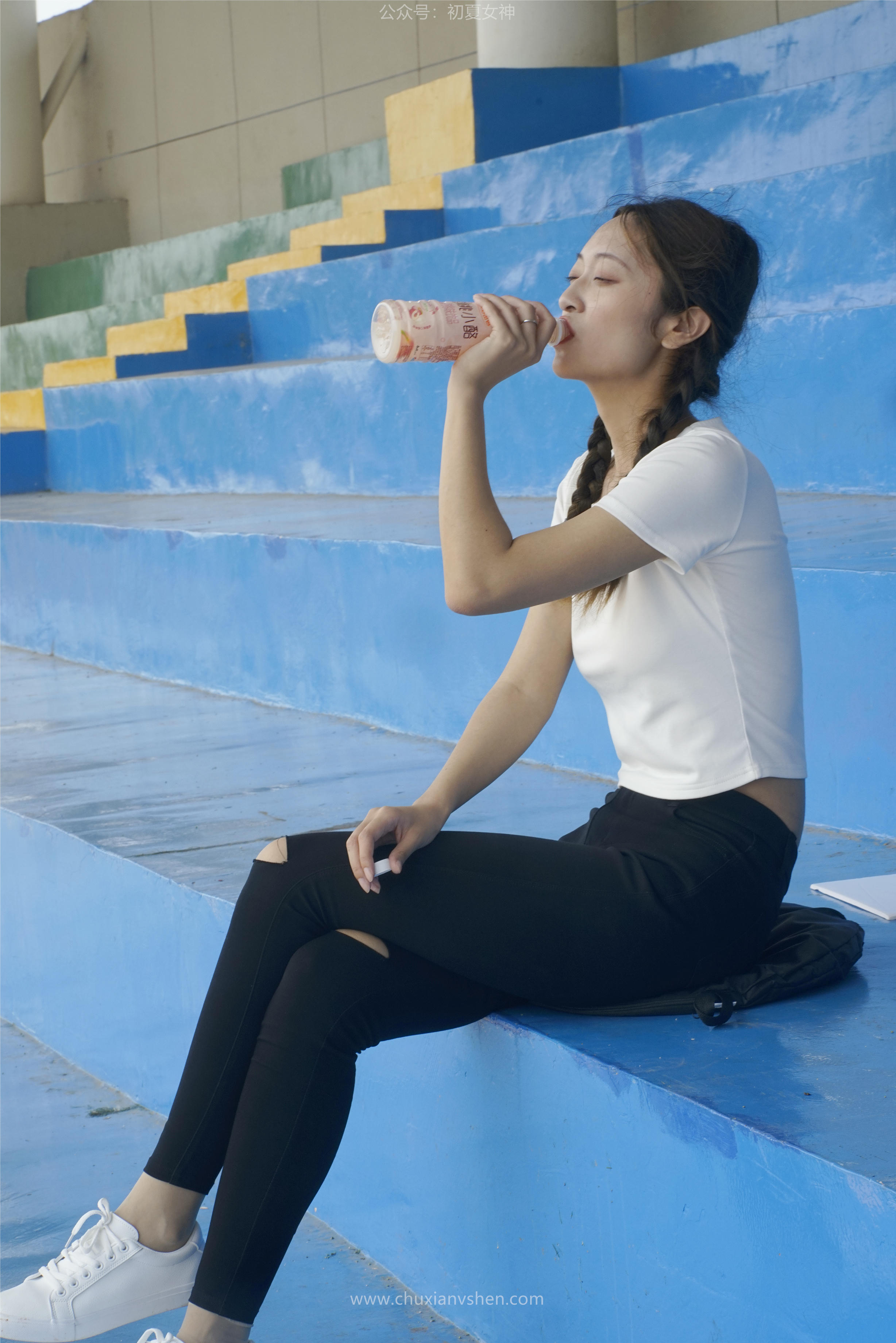 初夏女神 NO.067 依依 邻家女孩-毕业季[140P+1V／6.94GB]_第6集