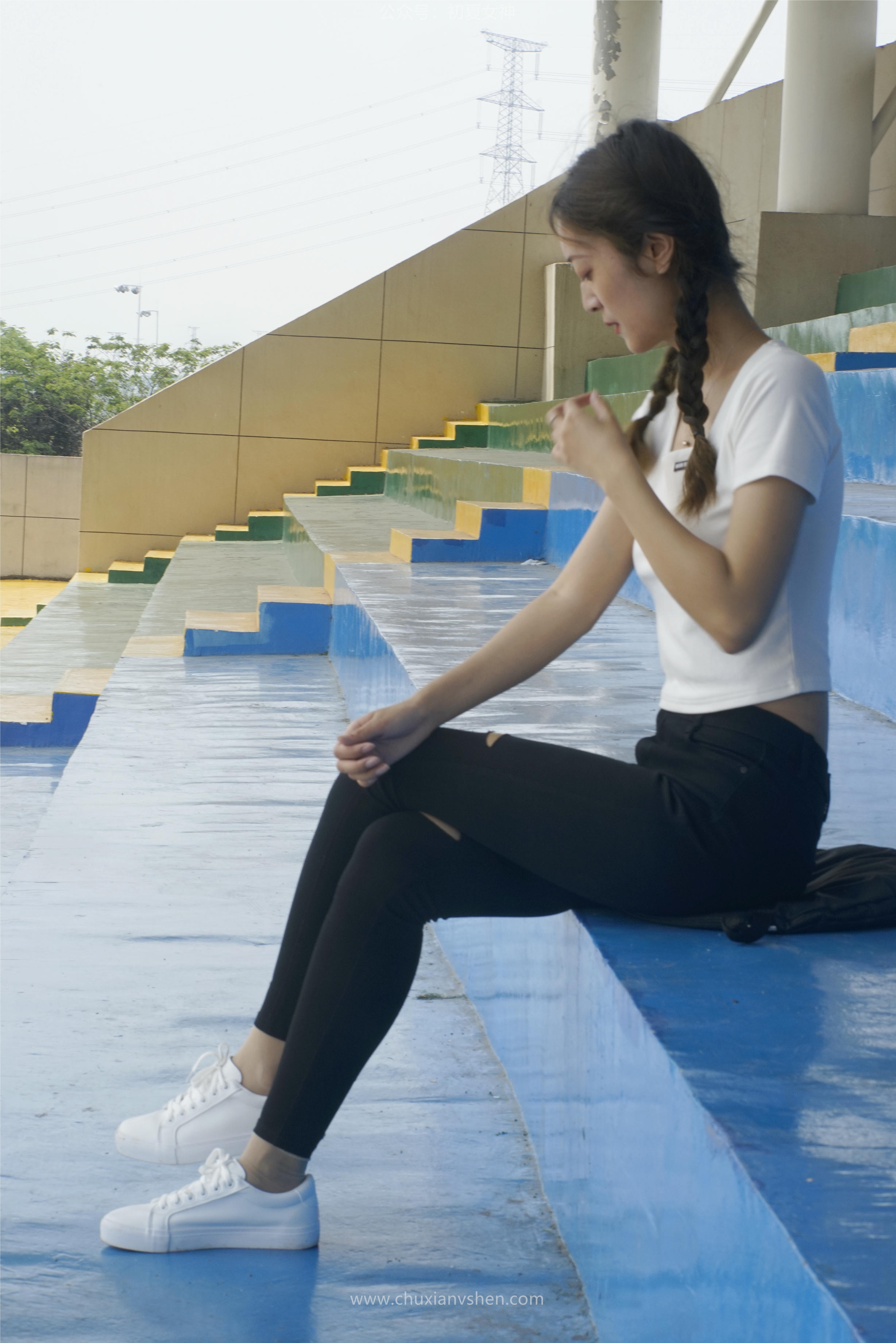 初夏女神 NO.067 依依 邻家女孩-毕业季[140P+1V／6.94GB]_第6集