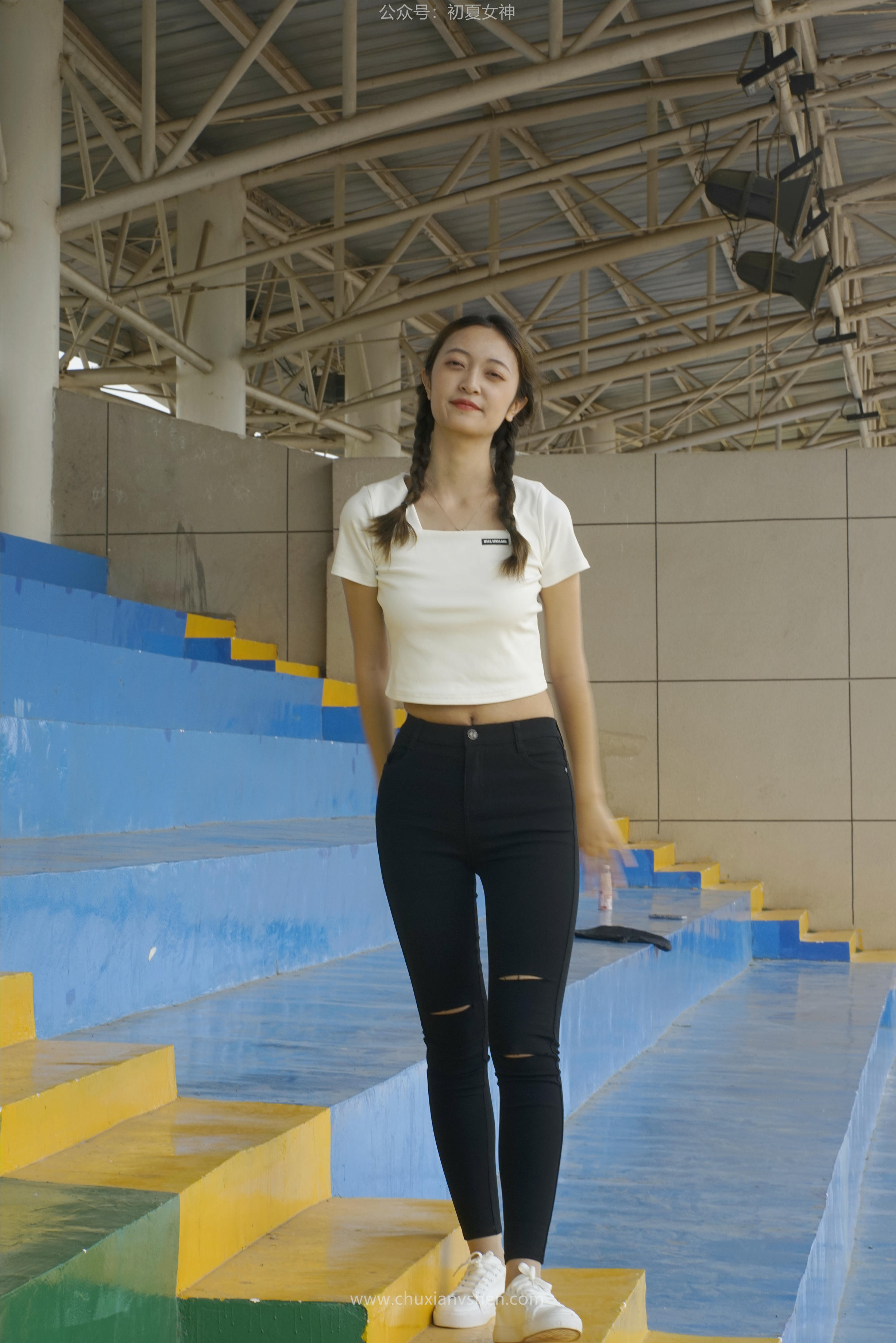 初夏女神 NO.067 依依 邻家女孩-毕业季[140P+1V／6.94GB]_第7集