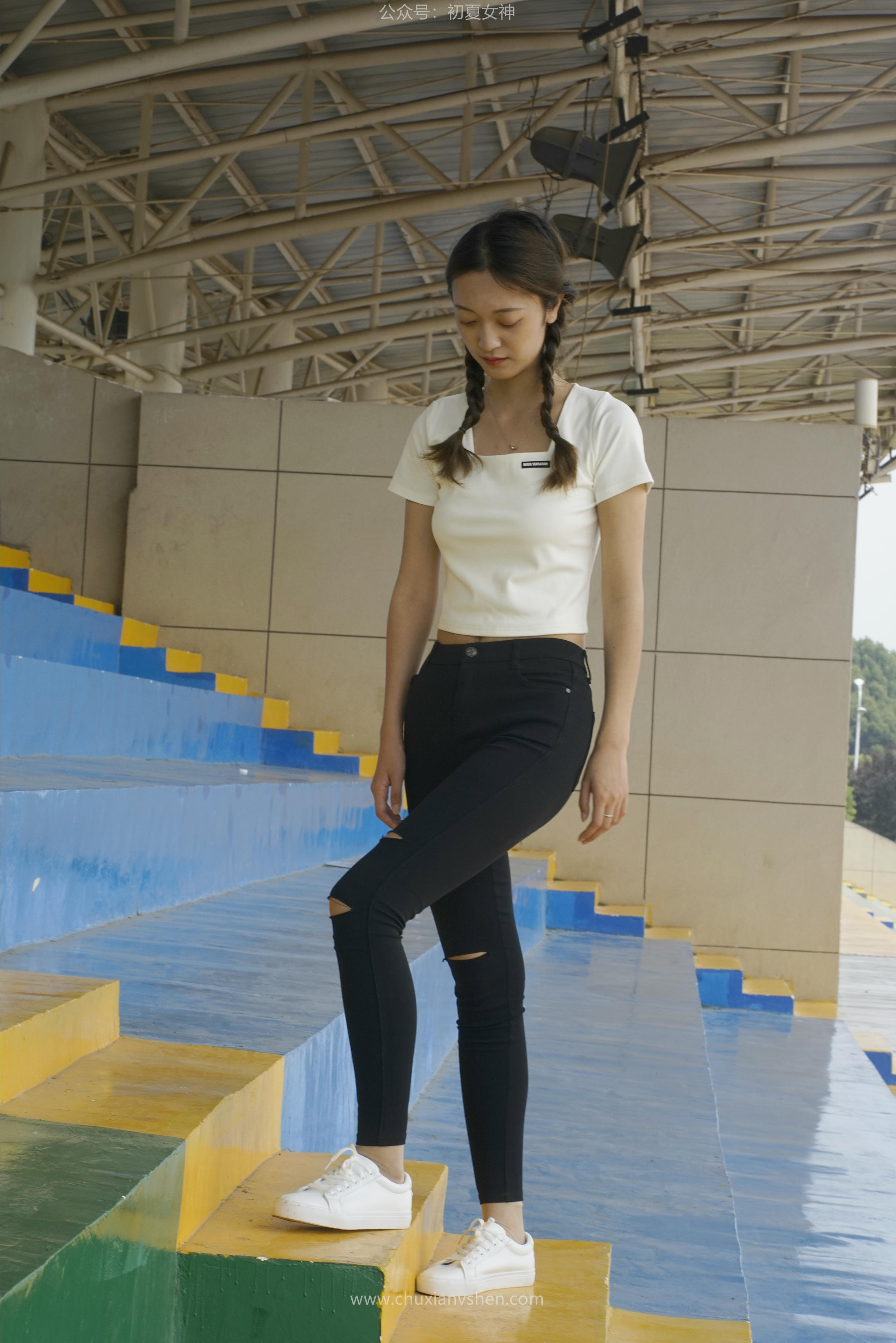 初夏女神 NO.067 依依 邻家女孩-毕业季[140P+1V／6.94GB]_第7集