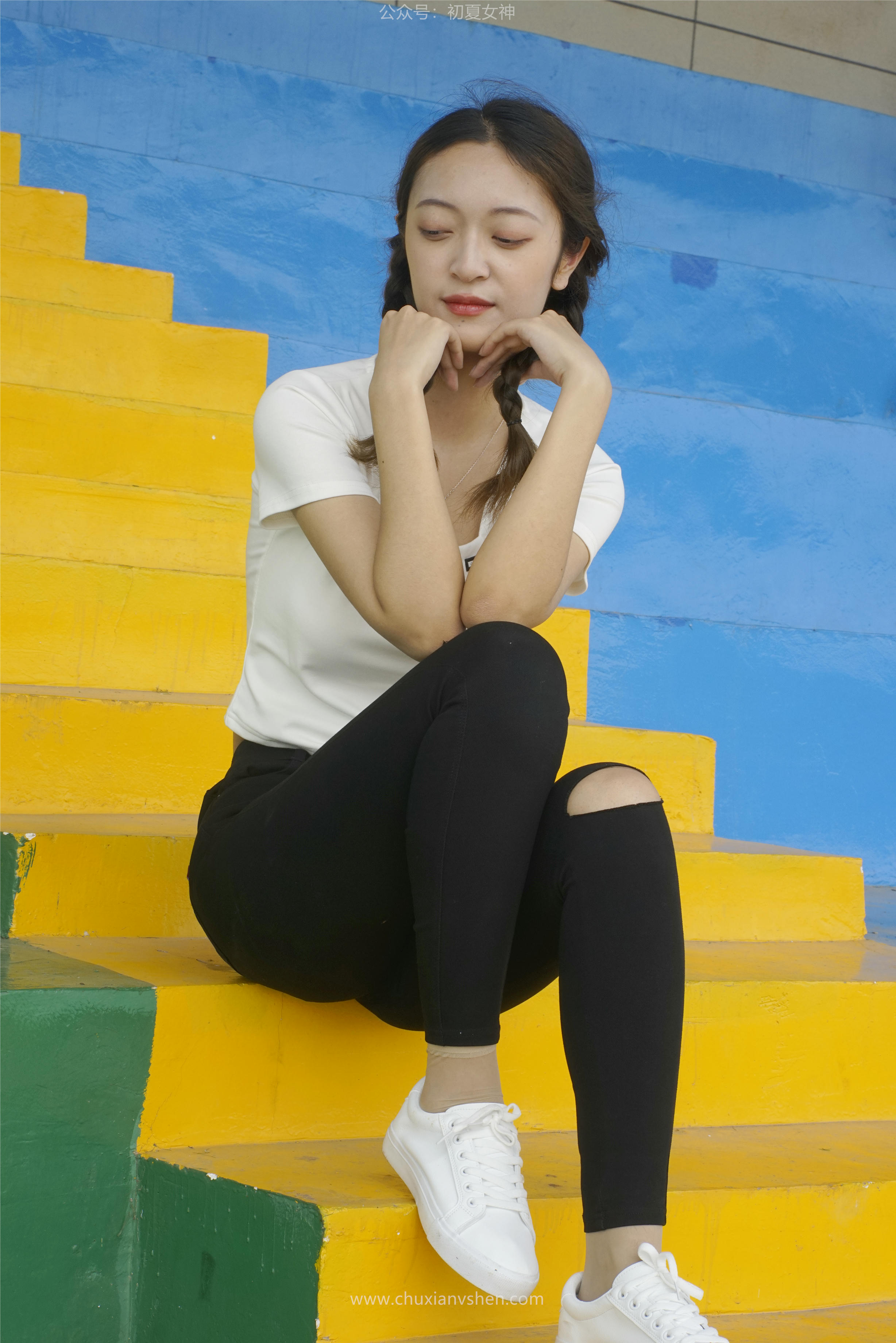 初夏女神 NO.067 依依 邻家女孩-毕业季[140P+1V／6.94GB]_第7集