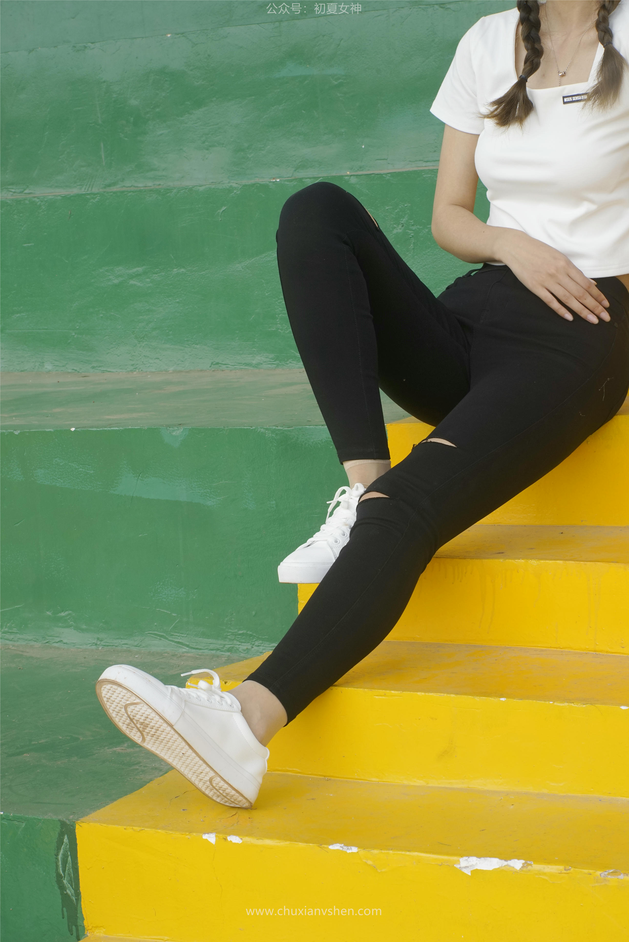 初夏女神 NO.067 依依 邻家女孩-毕业季[140P+1V／6.94GB]_第7集