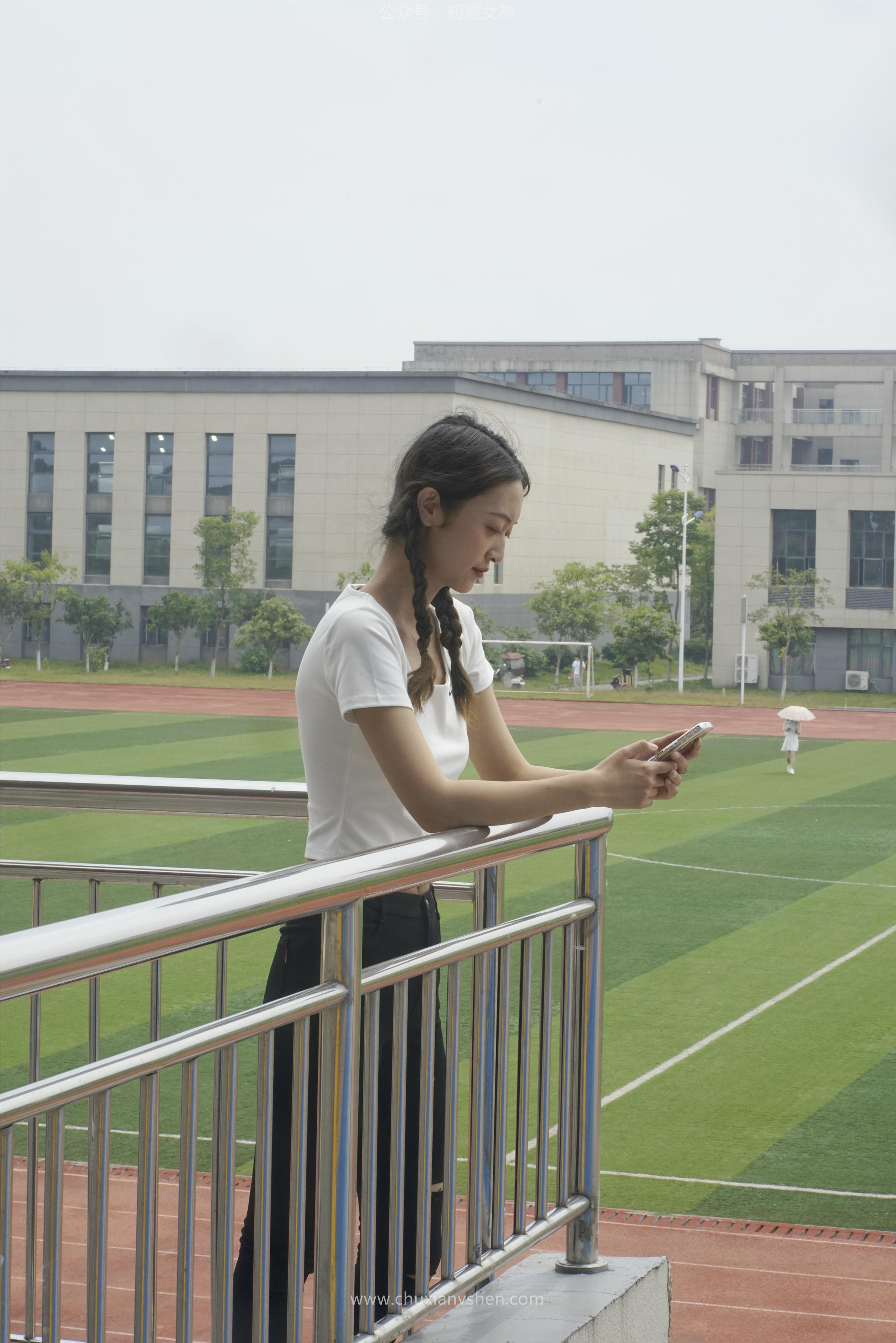 初夏女神 NO.067 依依 邻家女孩-毕业季[140P+1V／6.94GB]_第7集