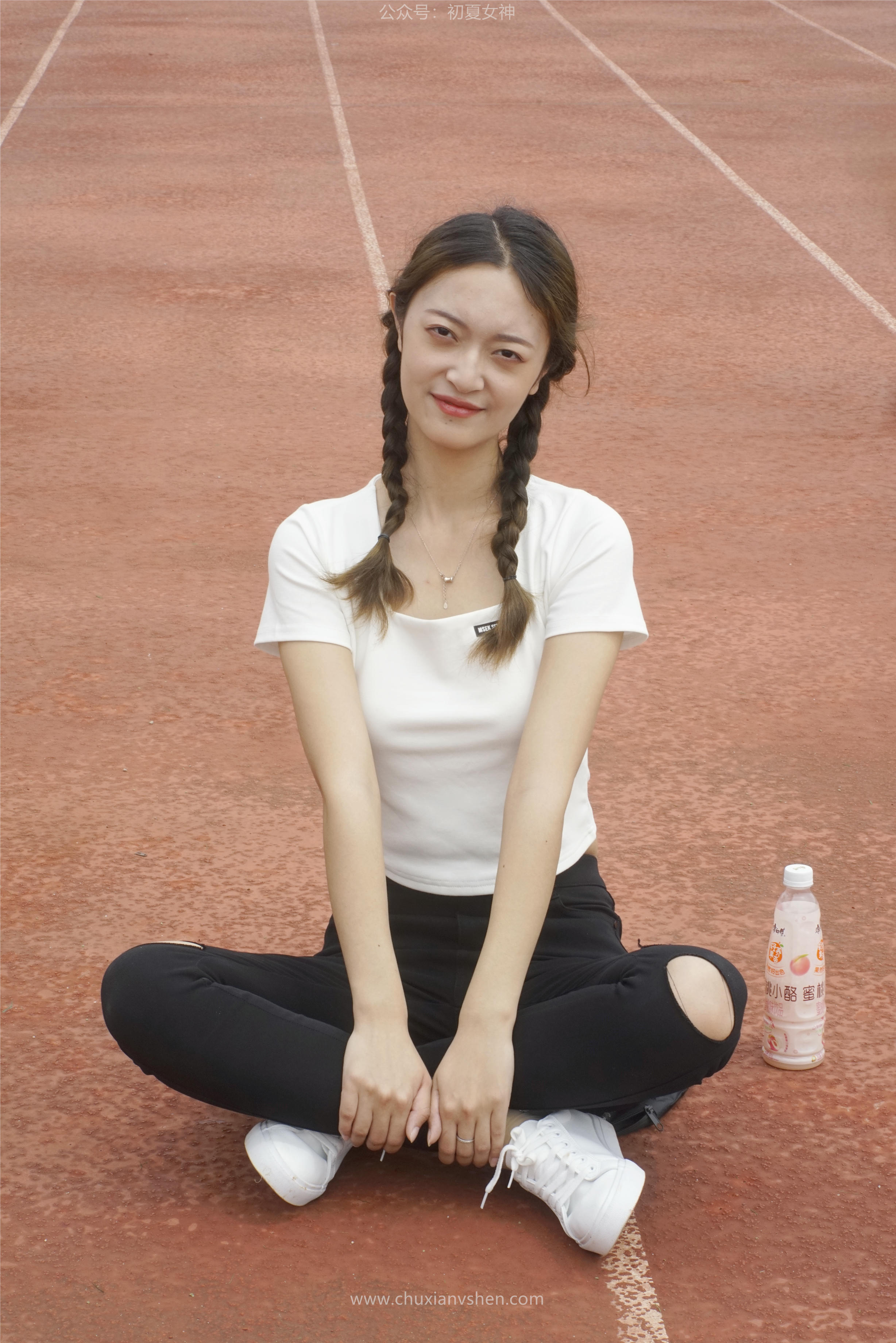 初夏女神 NO.067 依依 邻家女孩-毕业季[140P+1V／6.94GB]_第7集