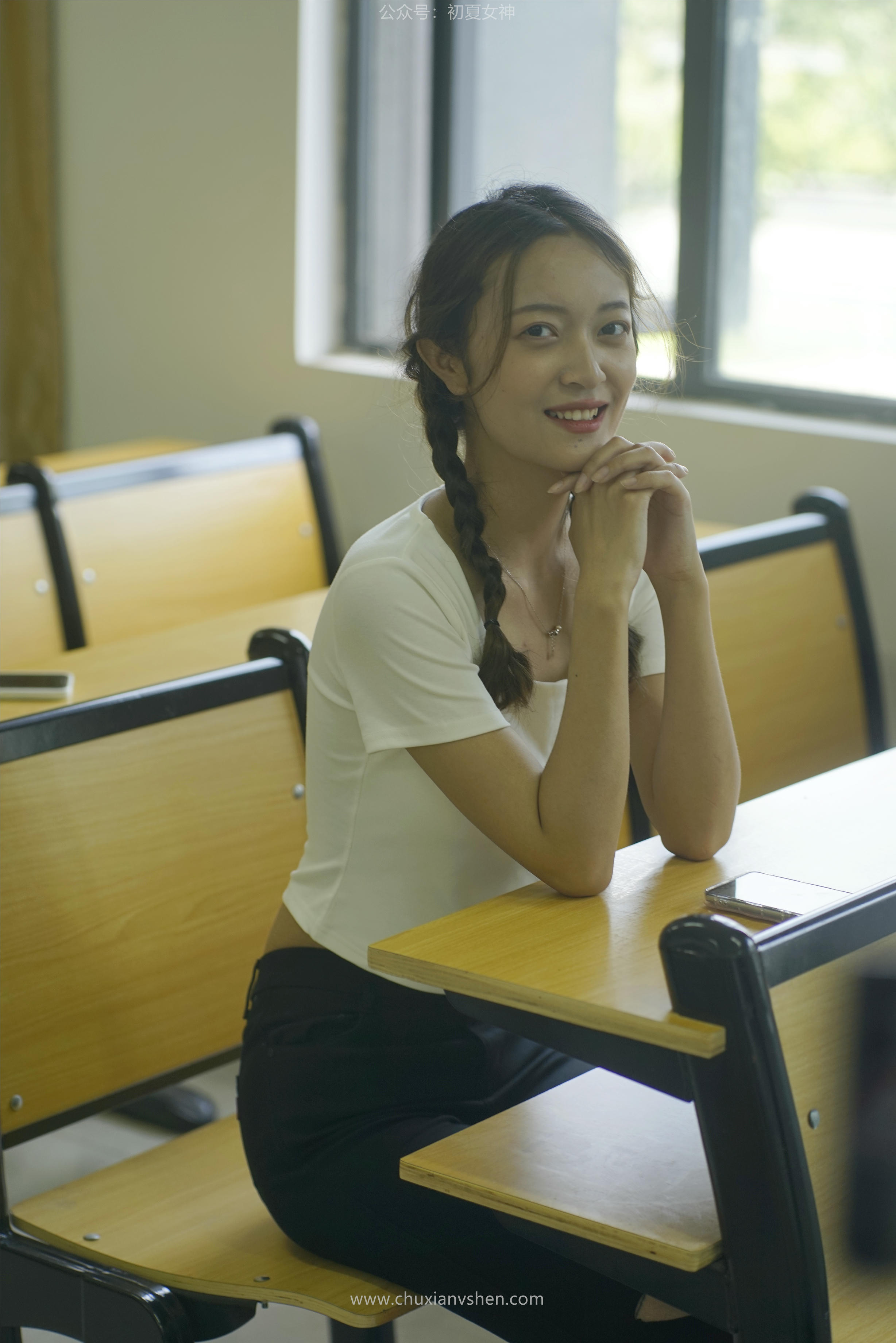 初夏女神 NO.067 依依 邻家女孩-毕业季[140P+1V／6.94GB]_第1集