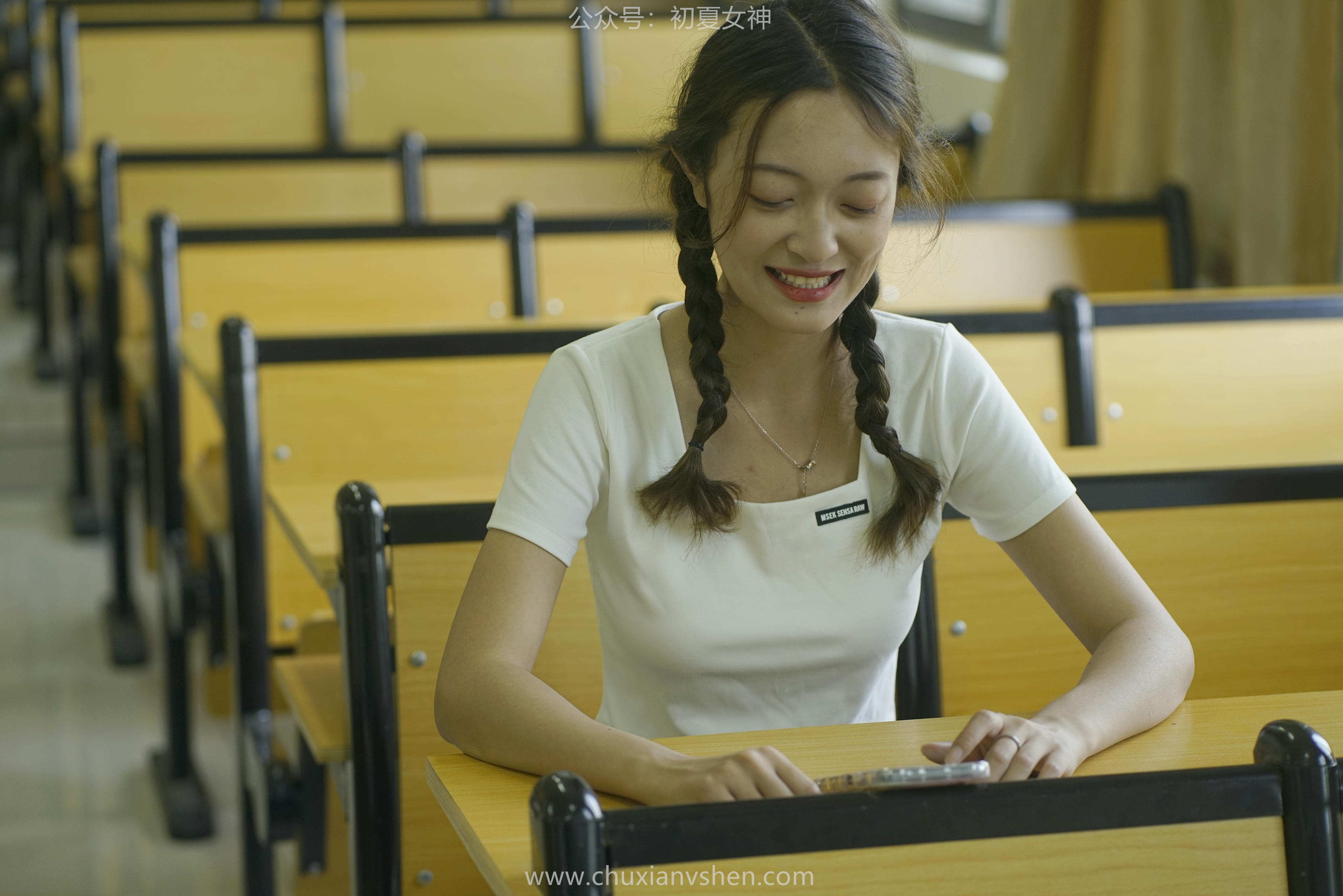 初夏女神 NO.067 依依 邻家女孩-毕业季[140P+1V／6.94GB]_第2集