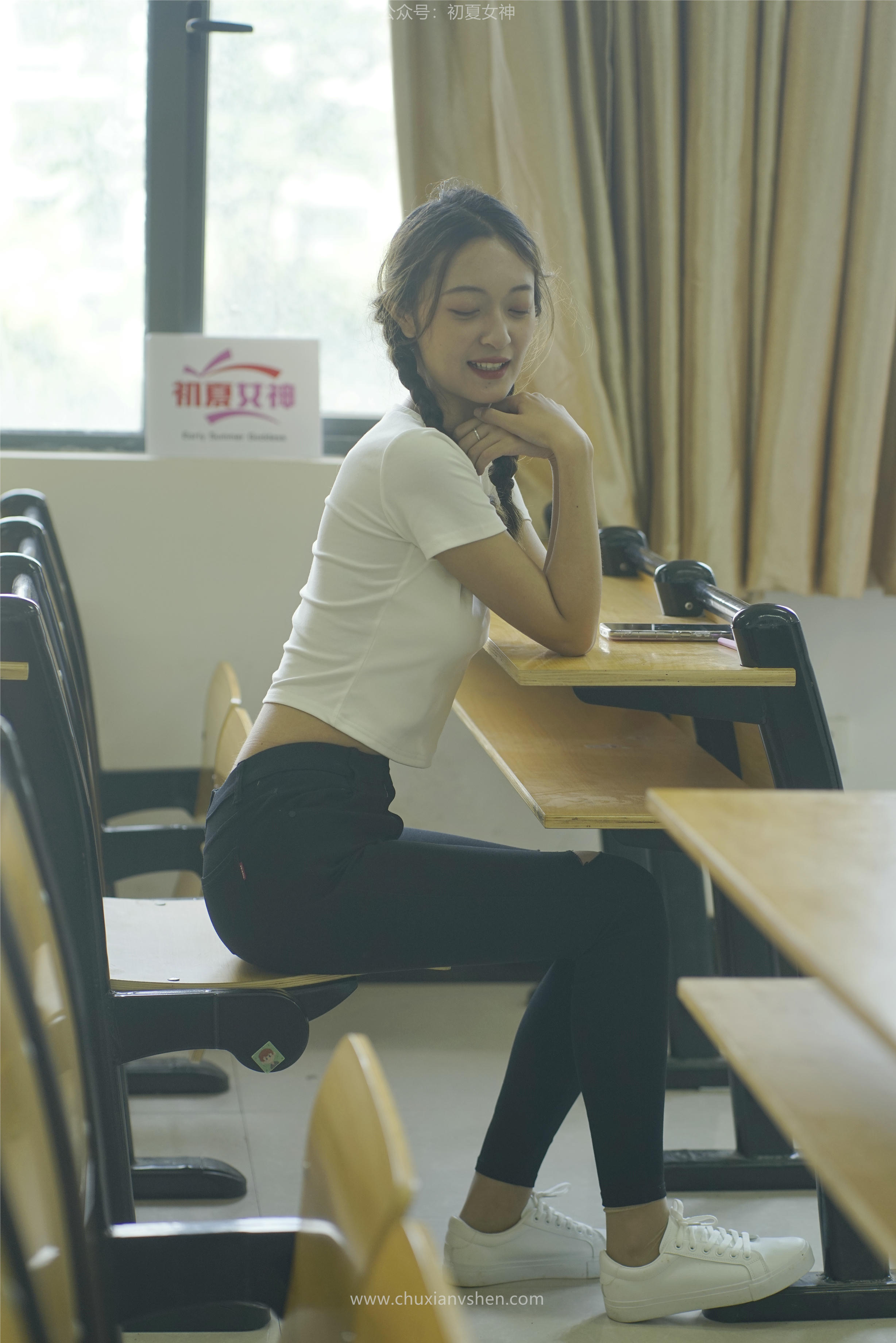 初夏女神 NO.067 依依 邻家女孩-毕业季[140P+1V／6.94GB]_第2集