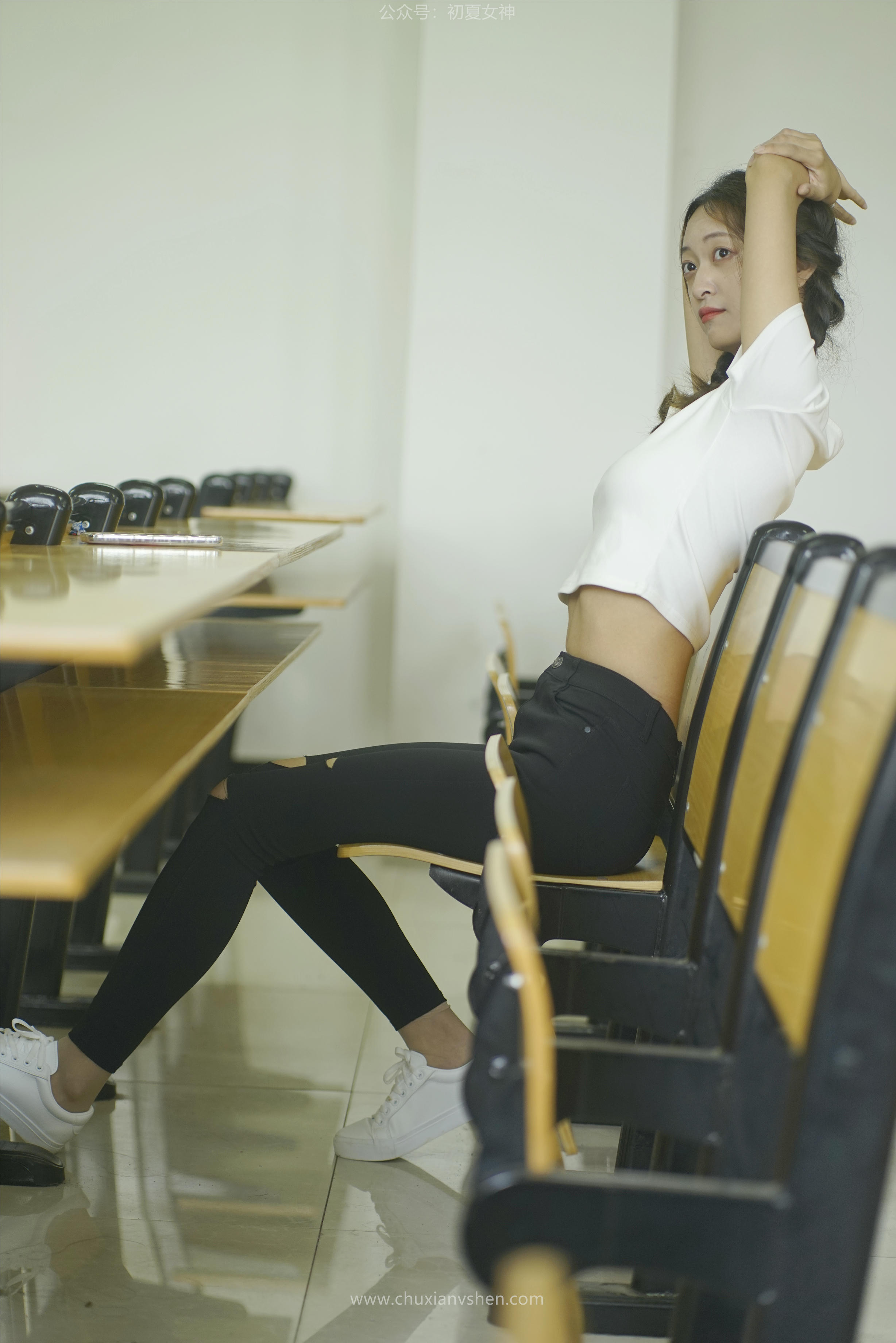 初夏女神 NO.067 依依 邻家女孩-毕业季[140P+1V／6.94GB]_第3集