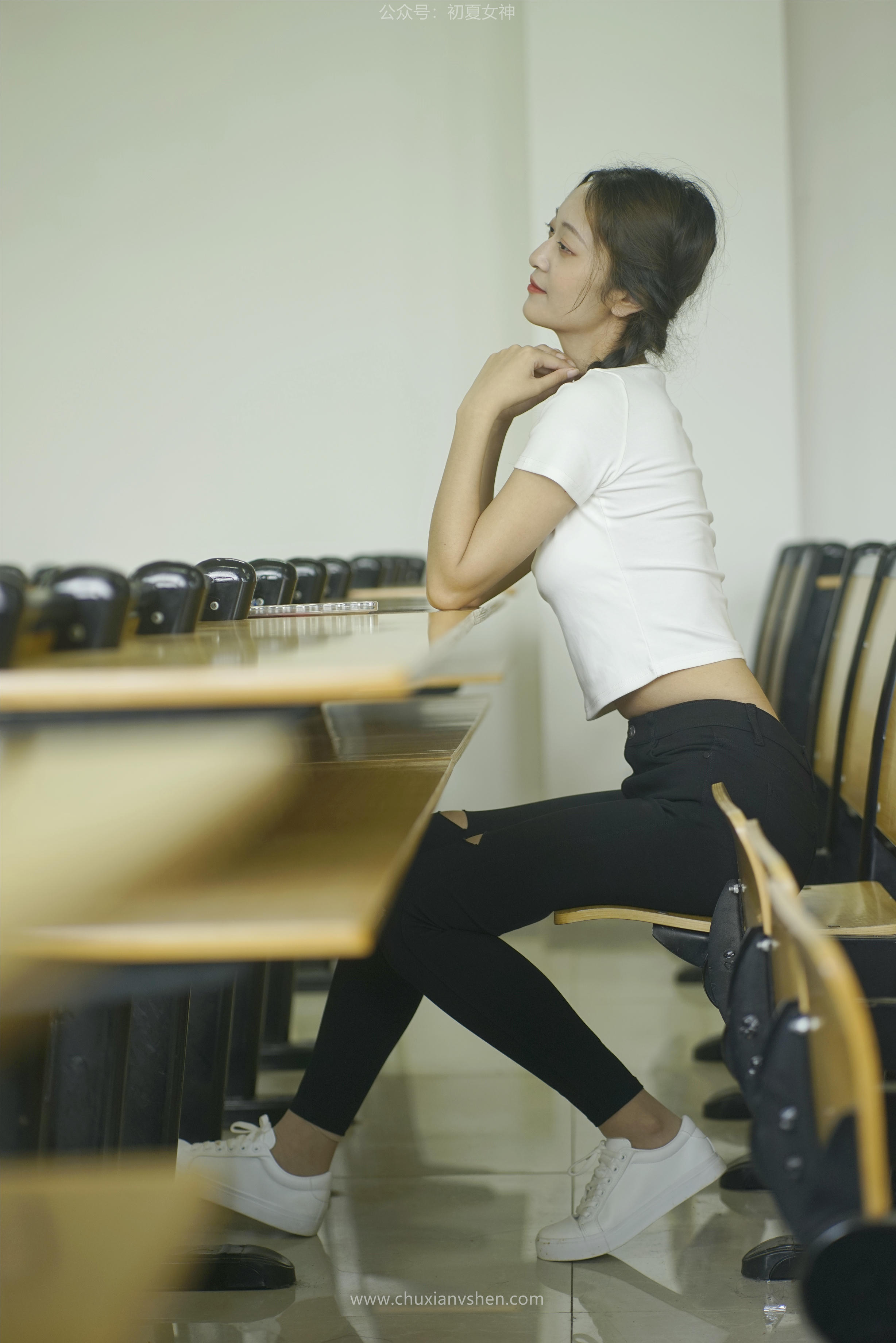 初夏女神 NO.067 依依 邻家女孩-毕业季[140P+1V／6.94GB]_第3集