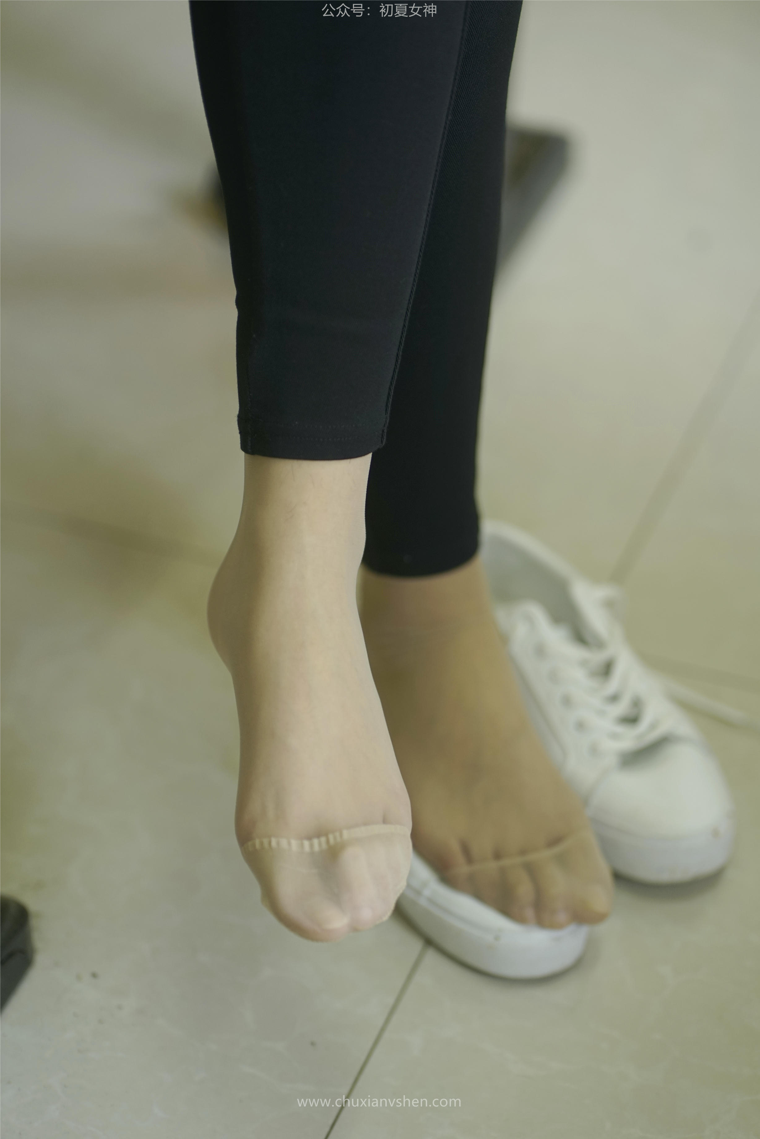 初夏女神 NO.067 依依 邻家女孩-毕业季[140P+1V／6.94GB]_第4集