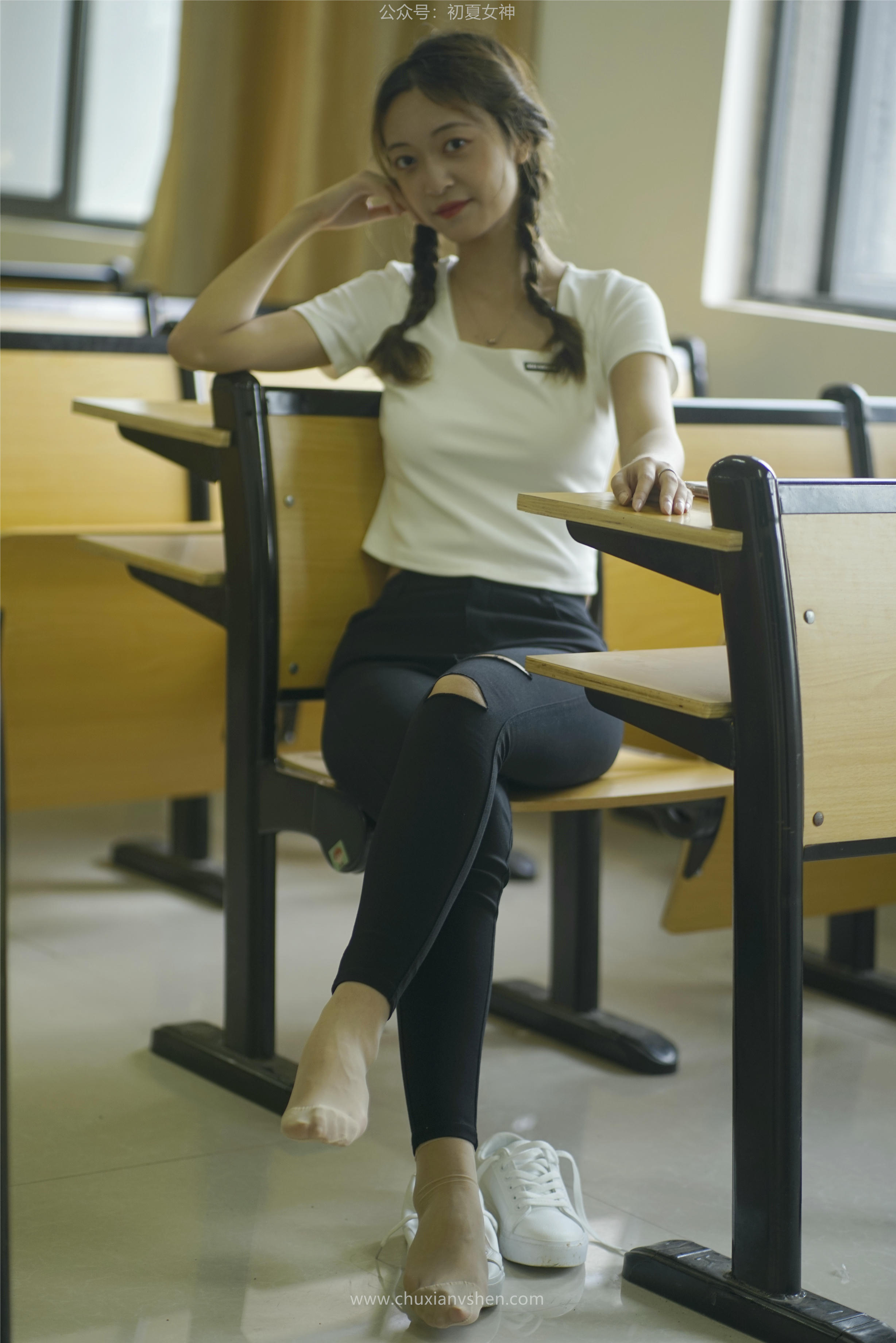 初夏女神 NO.067 依依 邻家女孩-毕业季[140P+1V／6.94GB]_第4集