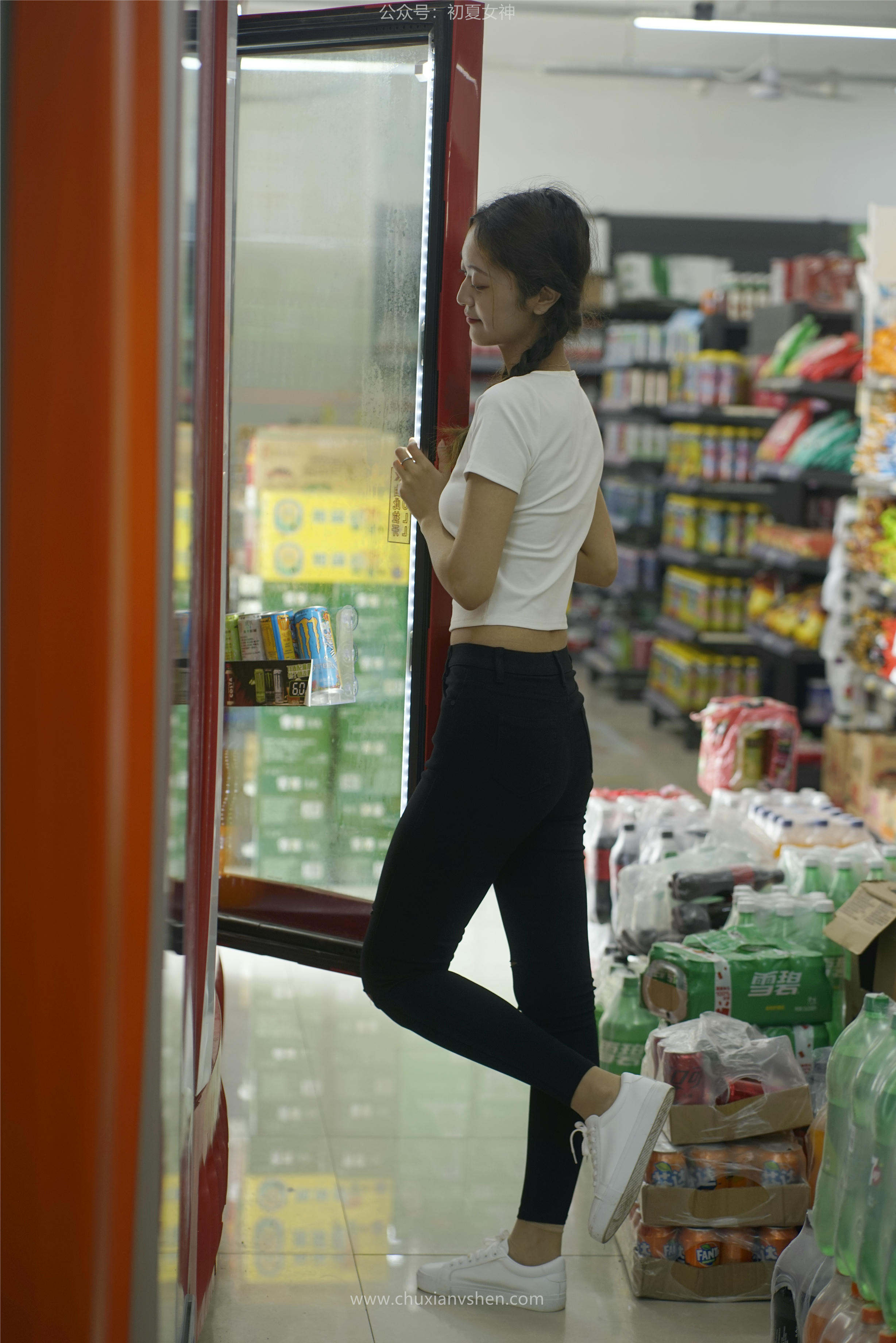 初夏女神 NO.067 依依 邻家女孩-毕业季[140P+1V／6.94GB]_第5集