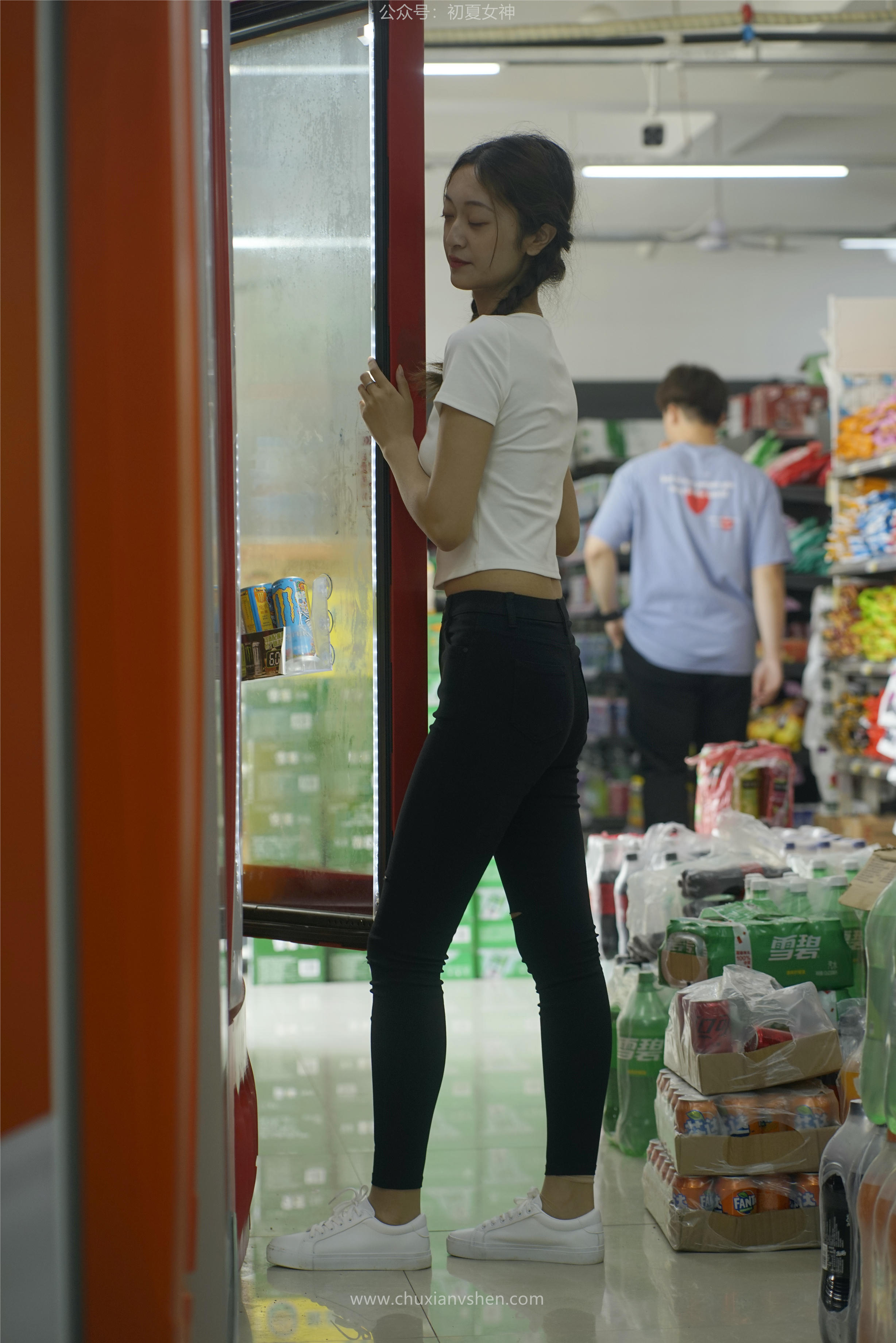 初夏女神 NO.067 依依 邻家女孩-毕业季[140P+1V／6.94GB]_第5集