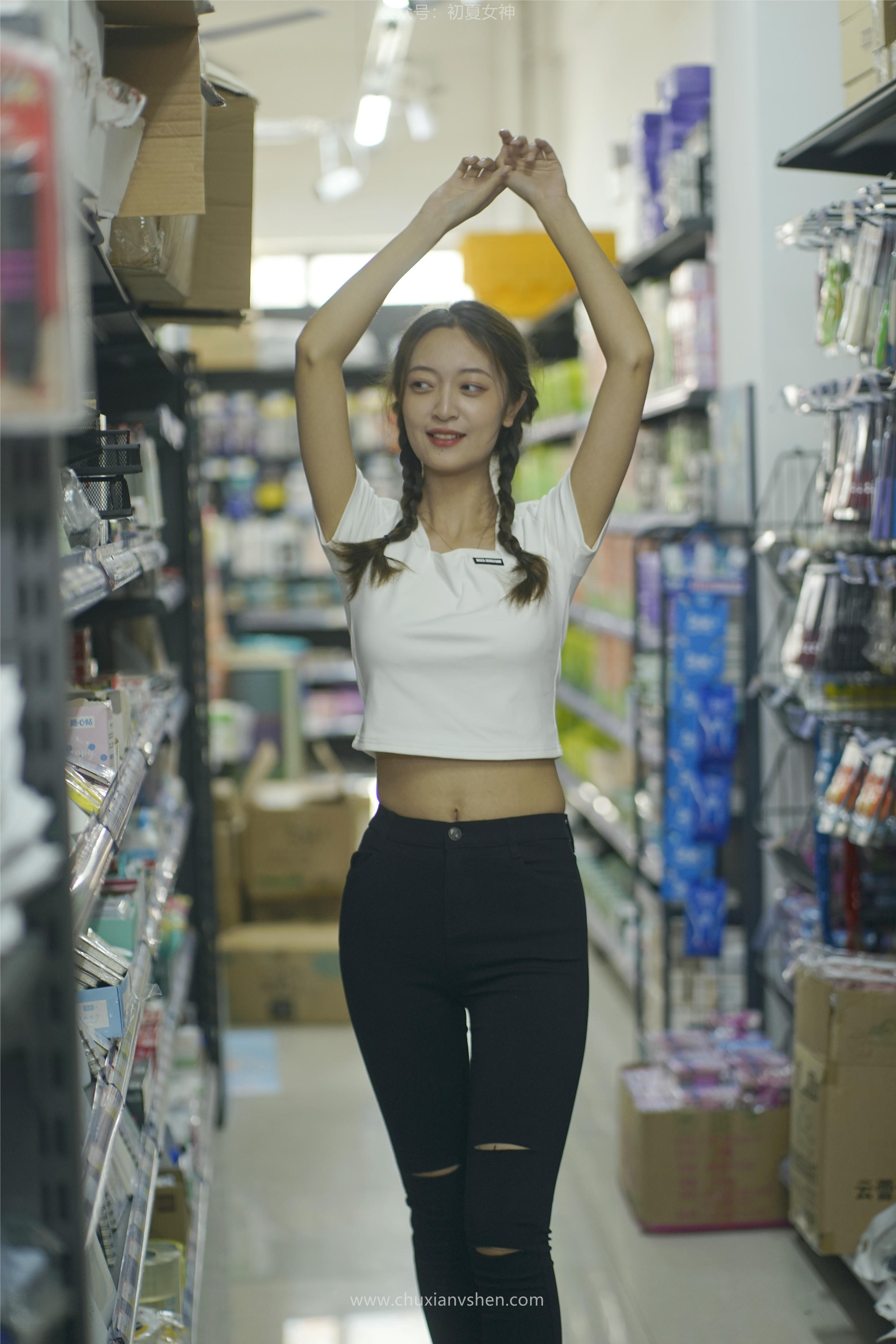 初夏女神 NO.067 依依 邻家女孩-毕业季[140P+1V／6.94GB]_第5集