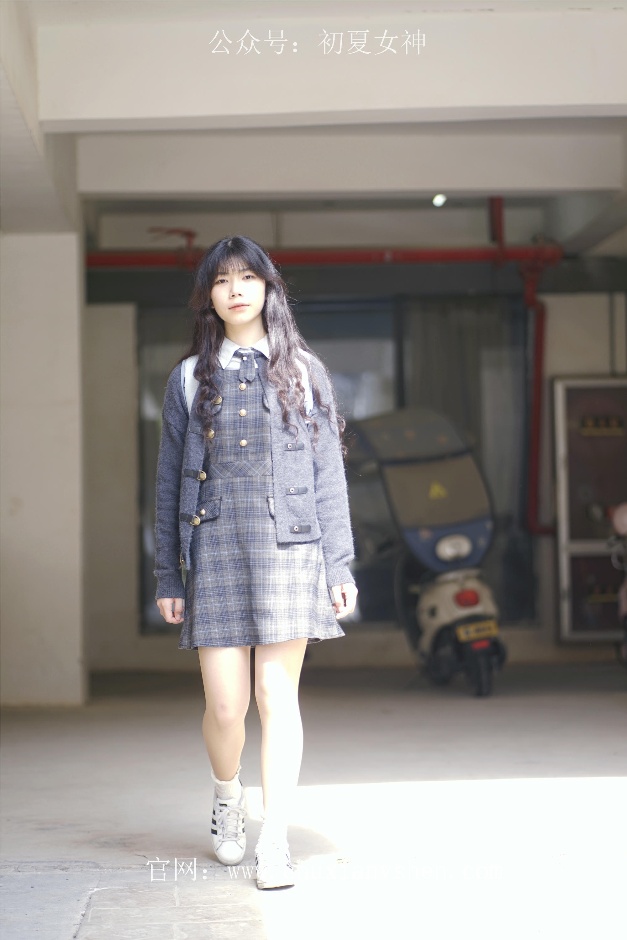 初夏女神 NO.068 欢欢 新晋学妹-校园游览[158P+1V／5.64GB]_第2集